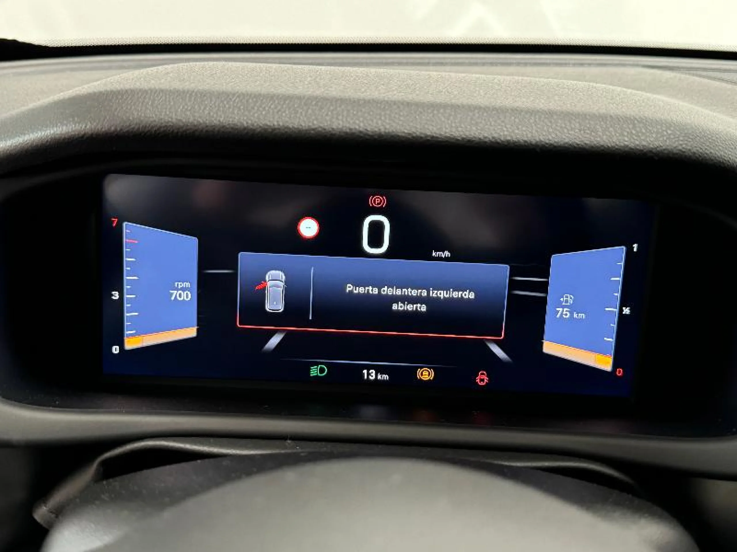 JEEP AVENGER 1.2 G 74KW (100CV) ALTITUDE - Foto 14