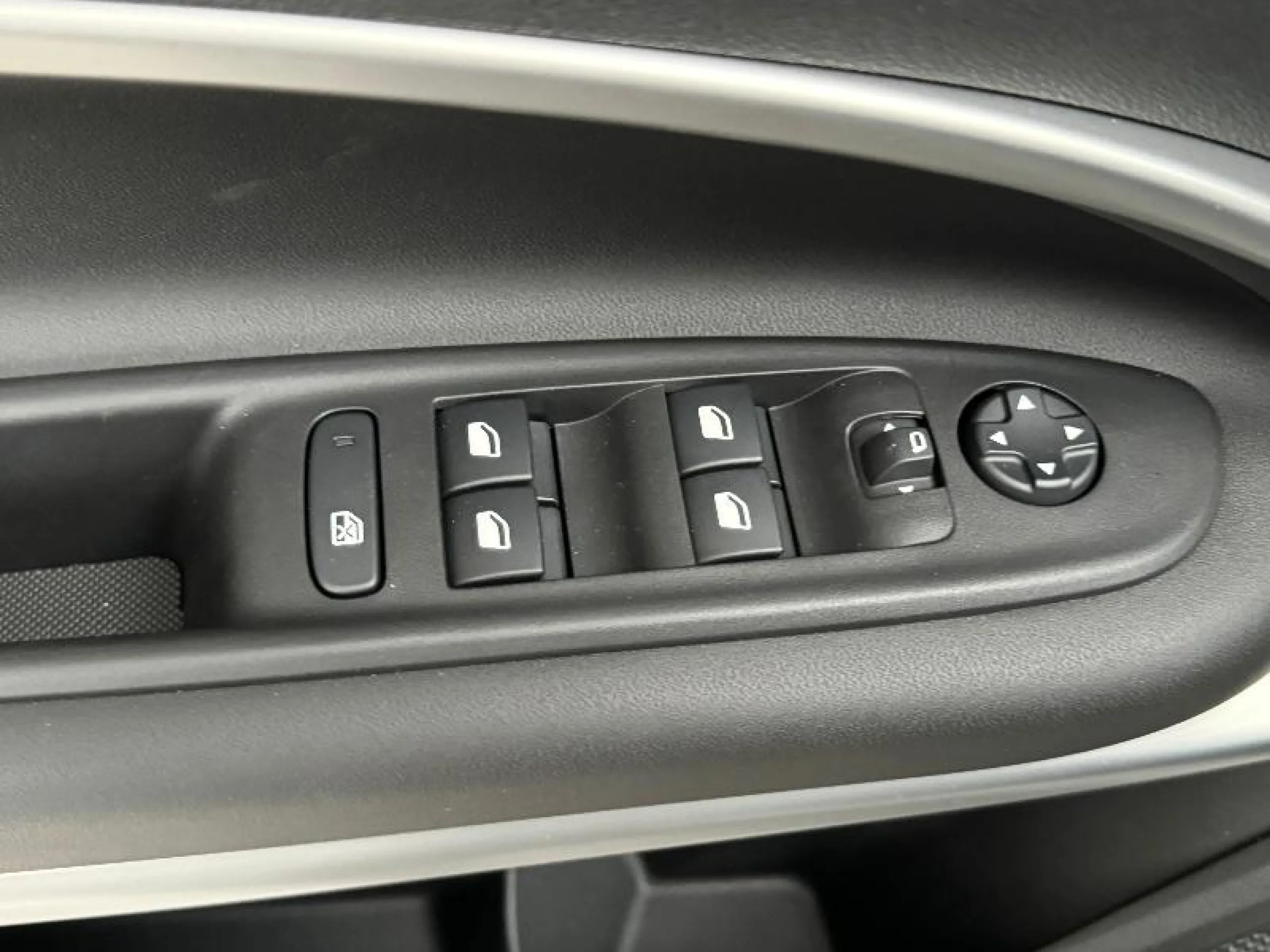 JEEP AVENGER 1.2 G 74KW (100CV) ALTITUDE - Foto 15