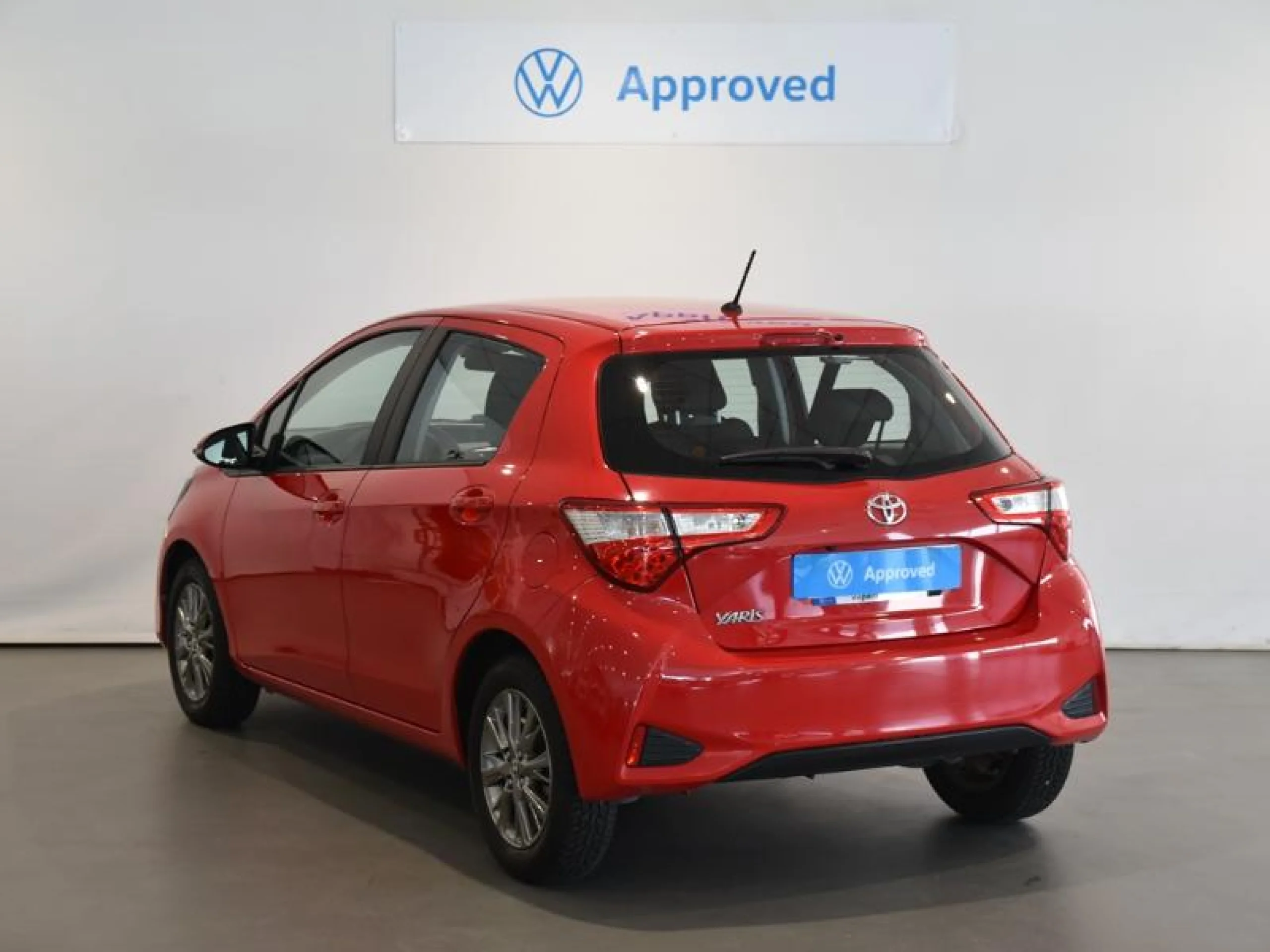 TOYOTA Yaris 1.5 110 ACTIVE - Foto 2