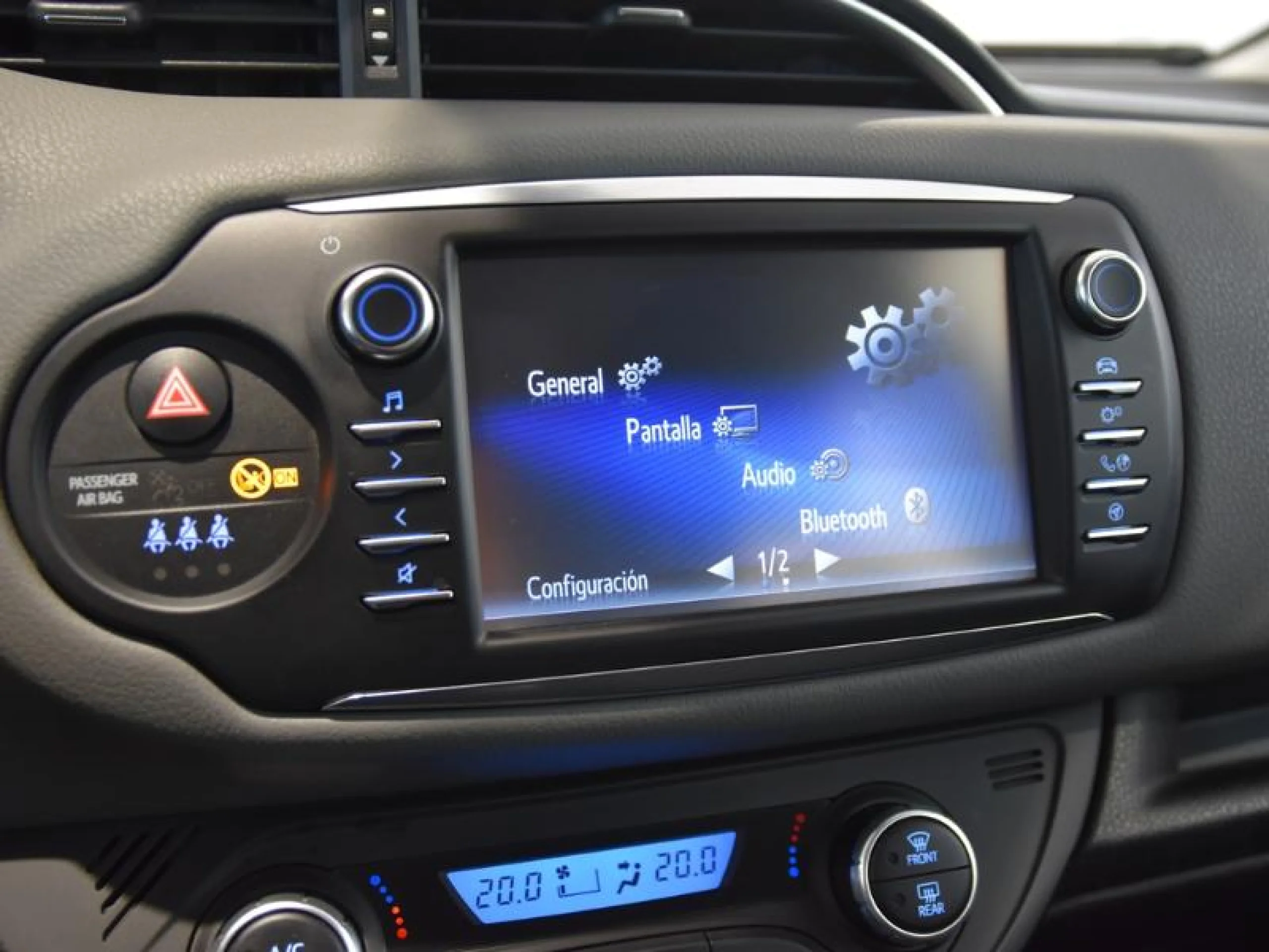 TOYOTA Yaris 1.5 110 ACTIVE - Foto 9