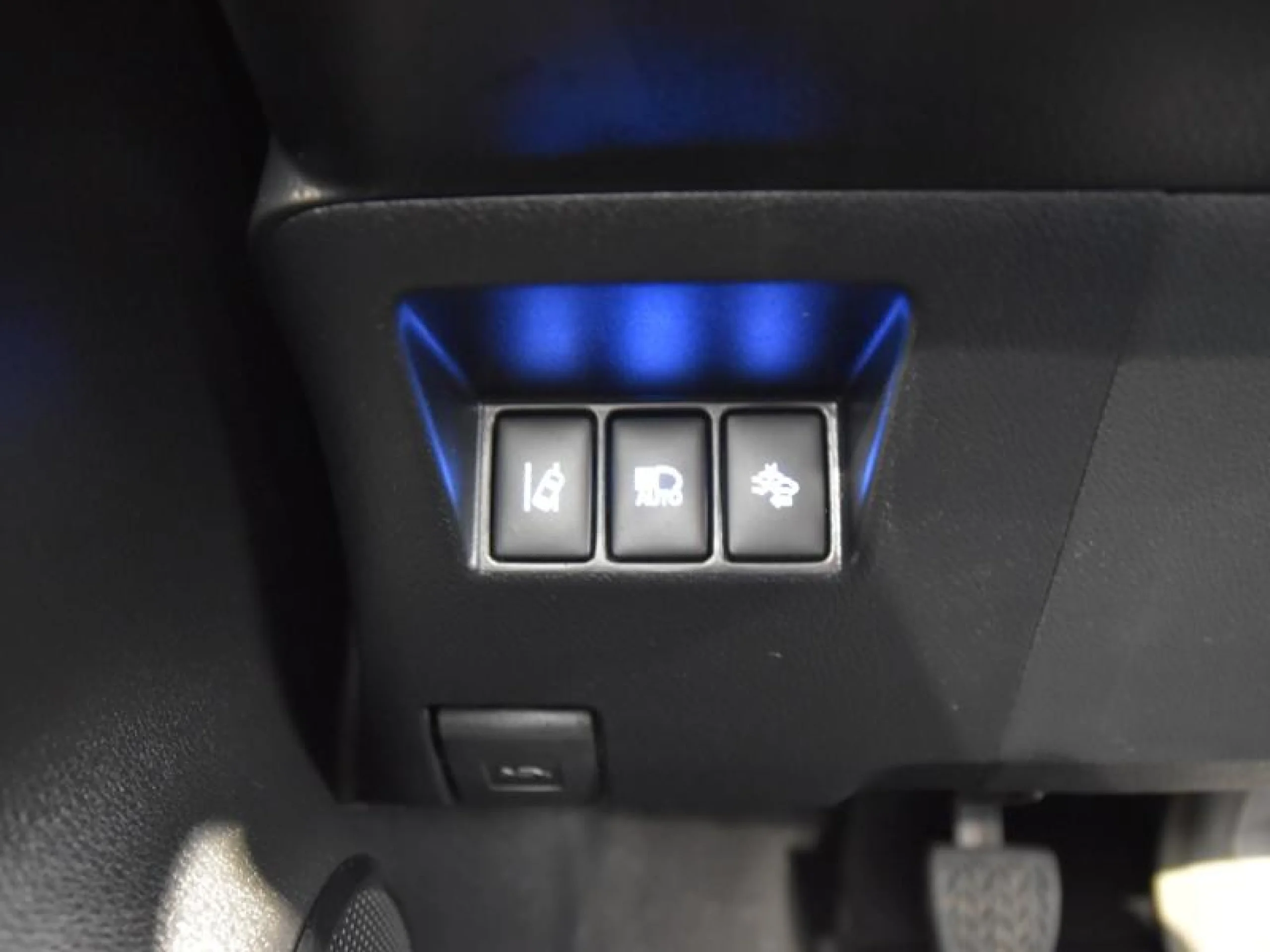 TOYOTA Yaris 1.5 110 ACTIVE - Foto 16