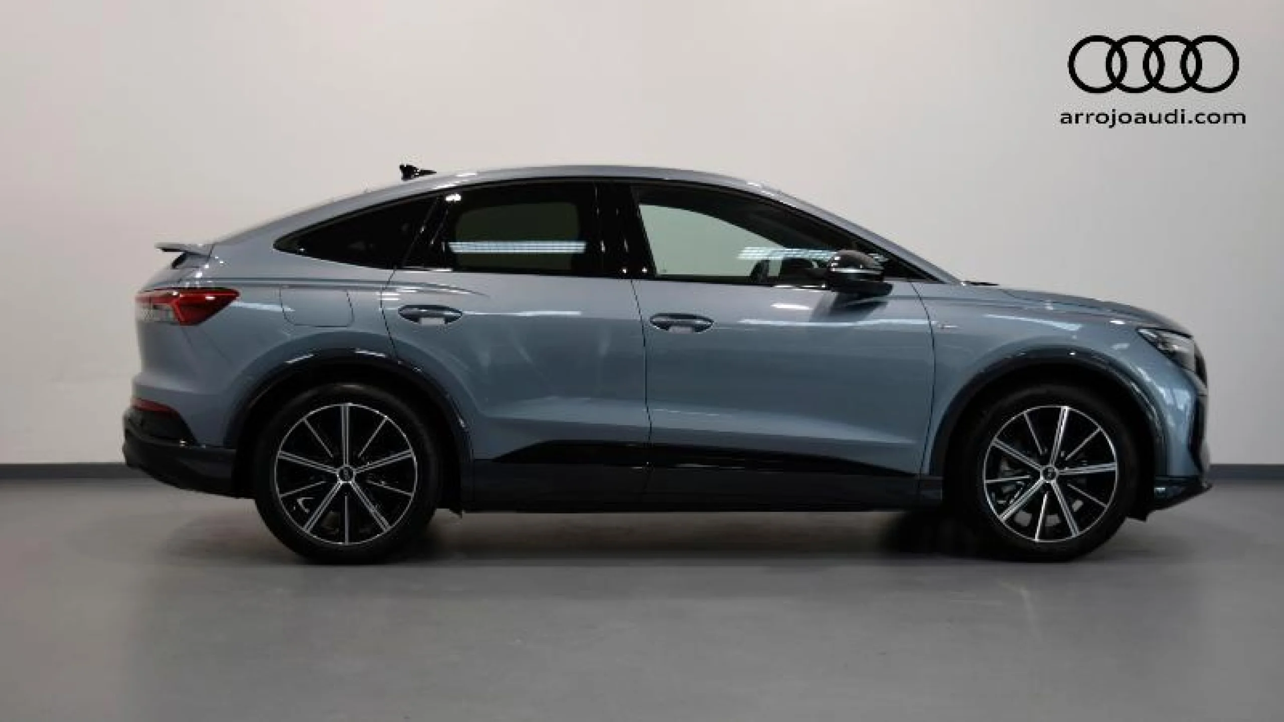 AUDI Q4 SPORTBACK E TRON BLACK LINE EDITION 40 E TRON 150KW 82KWH - Foto 3