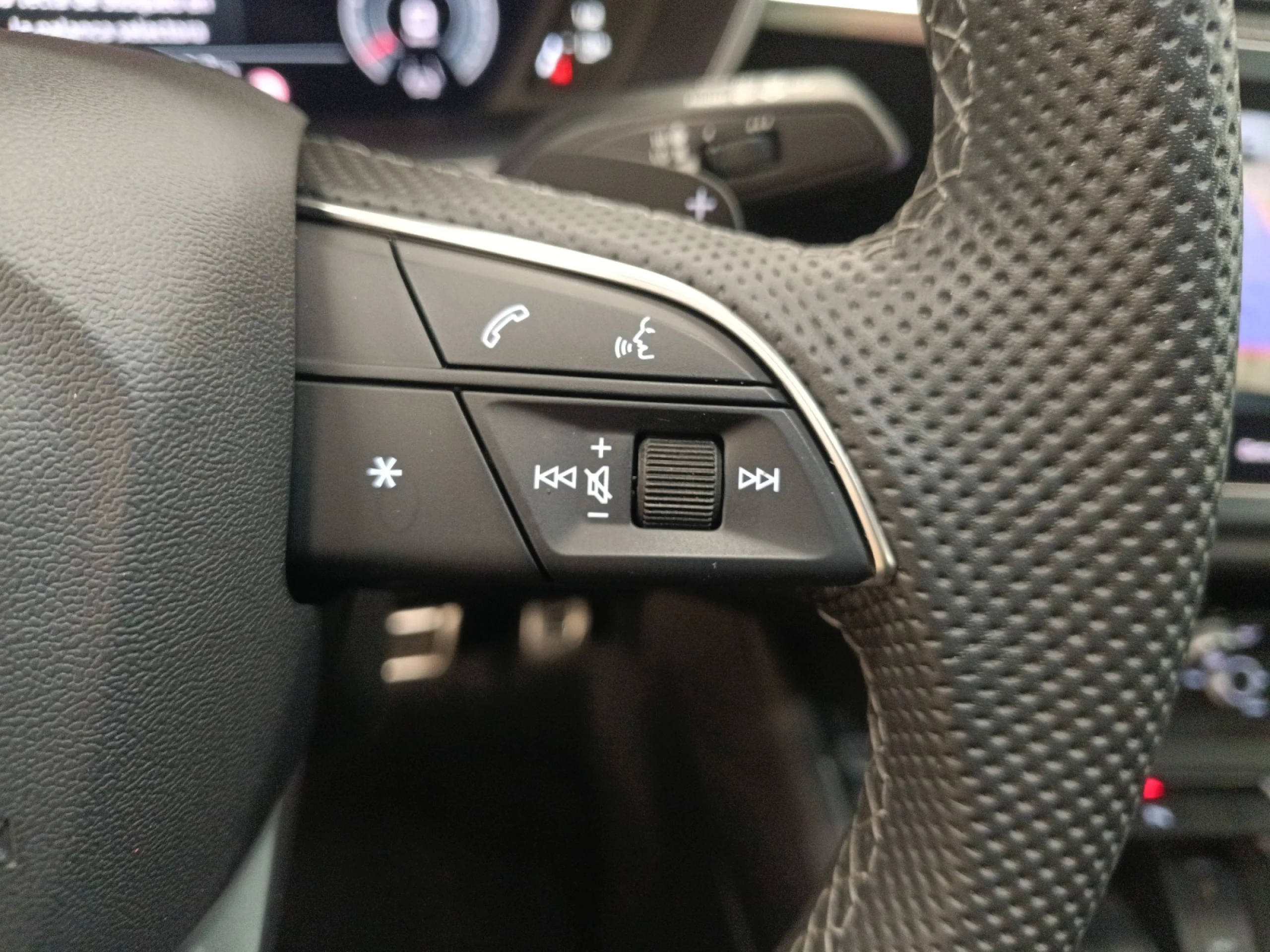 AUDI Q3 SPORTBACK BLACK LINE 35 TDI 110KW (150CV) S TRONIC - Foto 10