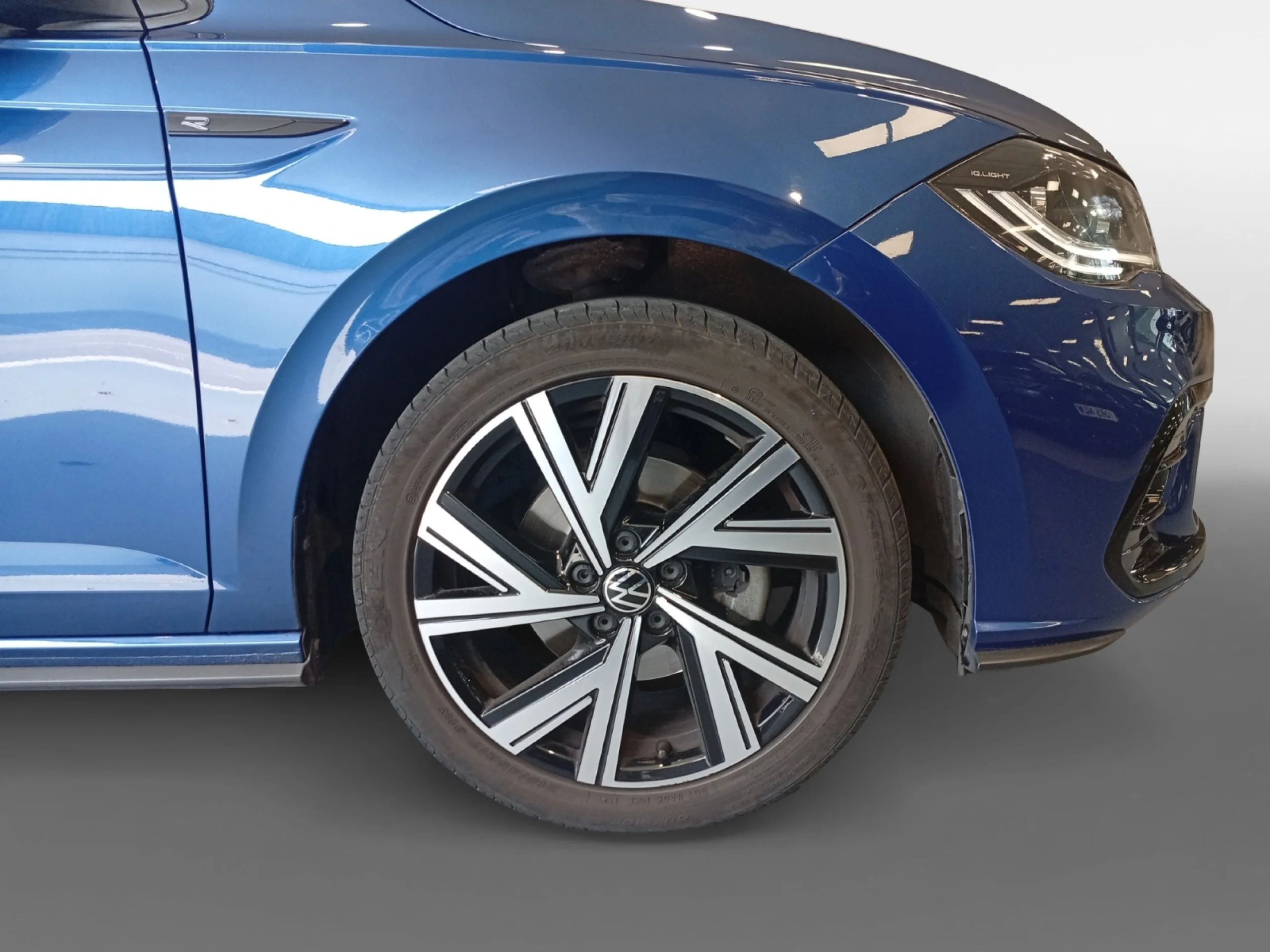 VOLKSWAGEN POLO R LINE 1.0 TSI 81KW (110CV) DSG - Foto 8