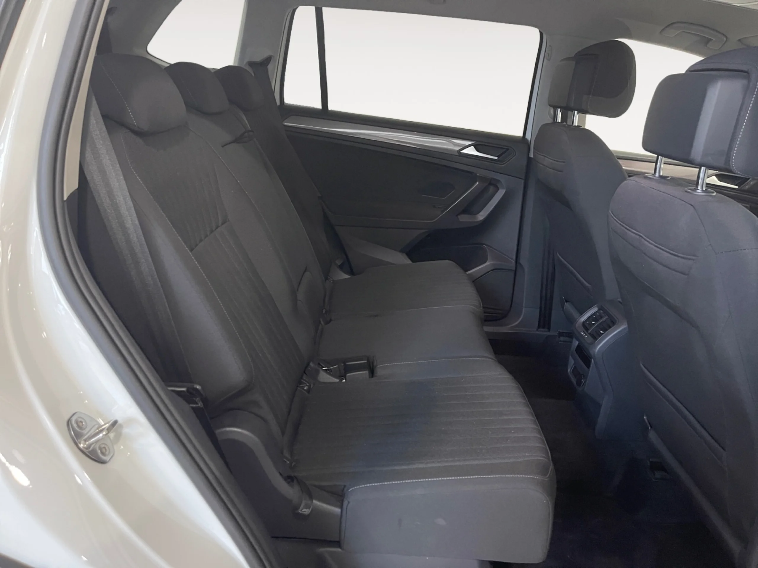 VOLKSWAGEN TIGUAN ALLSPACE LIFE 2.0 TDI 110KW (150CV) DSG - Foto 6