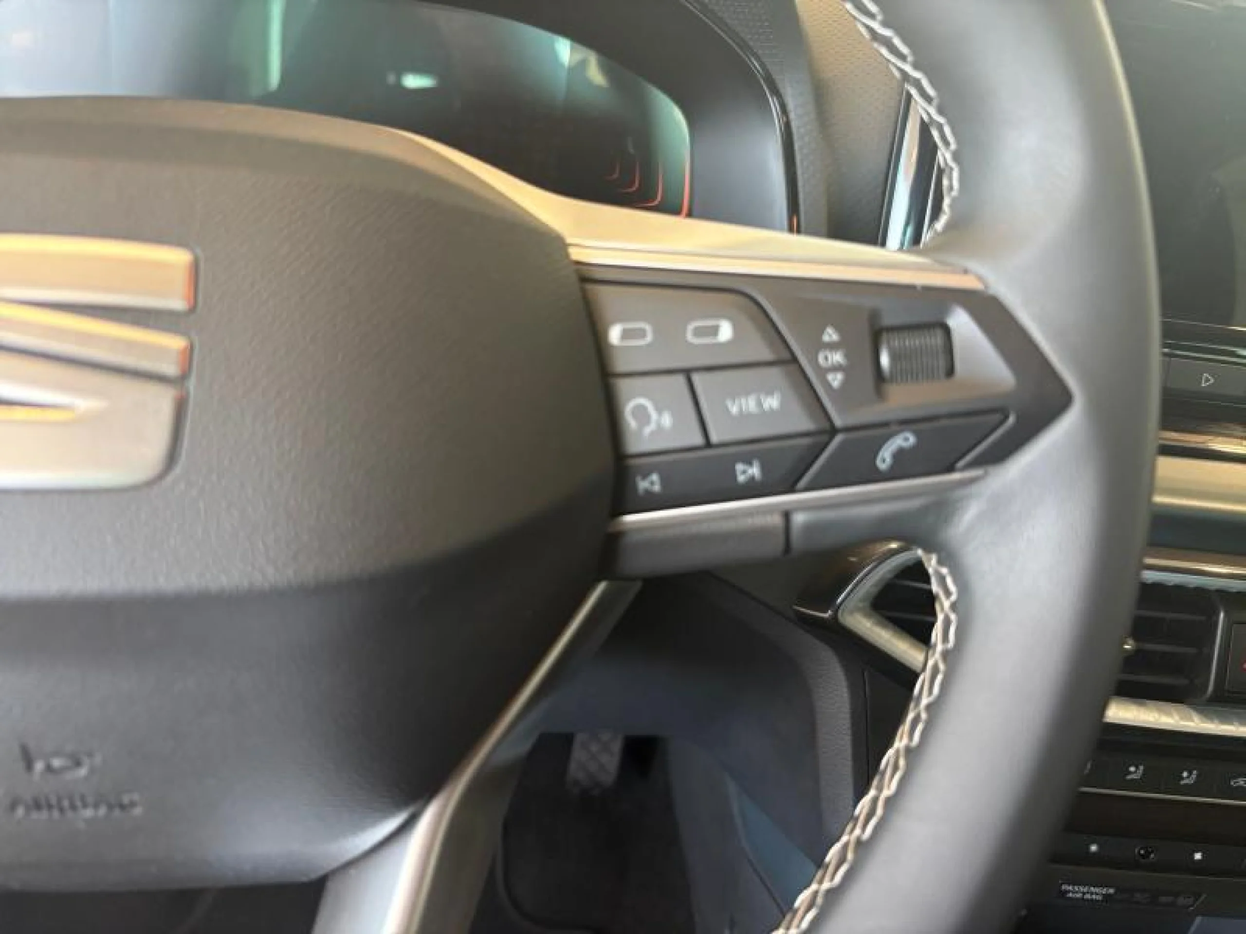 SEAT ARONA 1.0 TSI 85KW (115CV) XPERIENCE - Foto 8