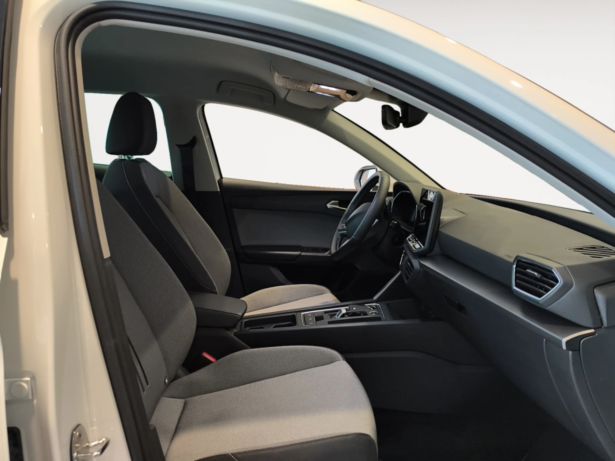 SEAT LEON 1.5 ETSI 85KW DSG STYLE 25 ANIVERSARIO - Foto 5