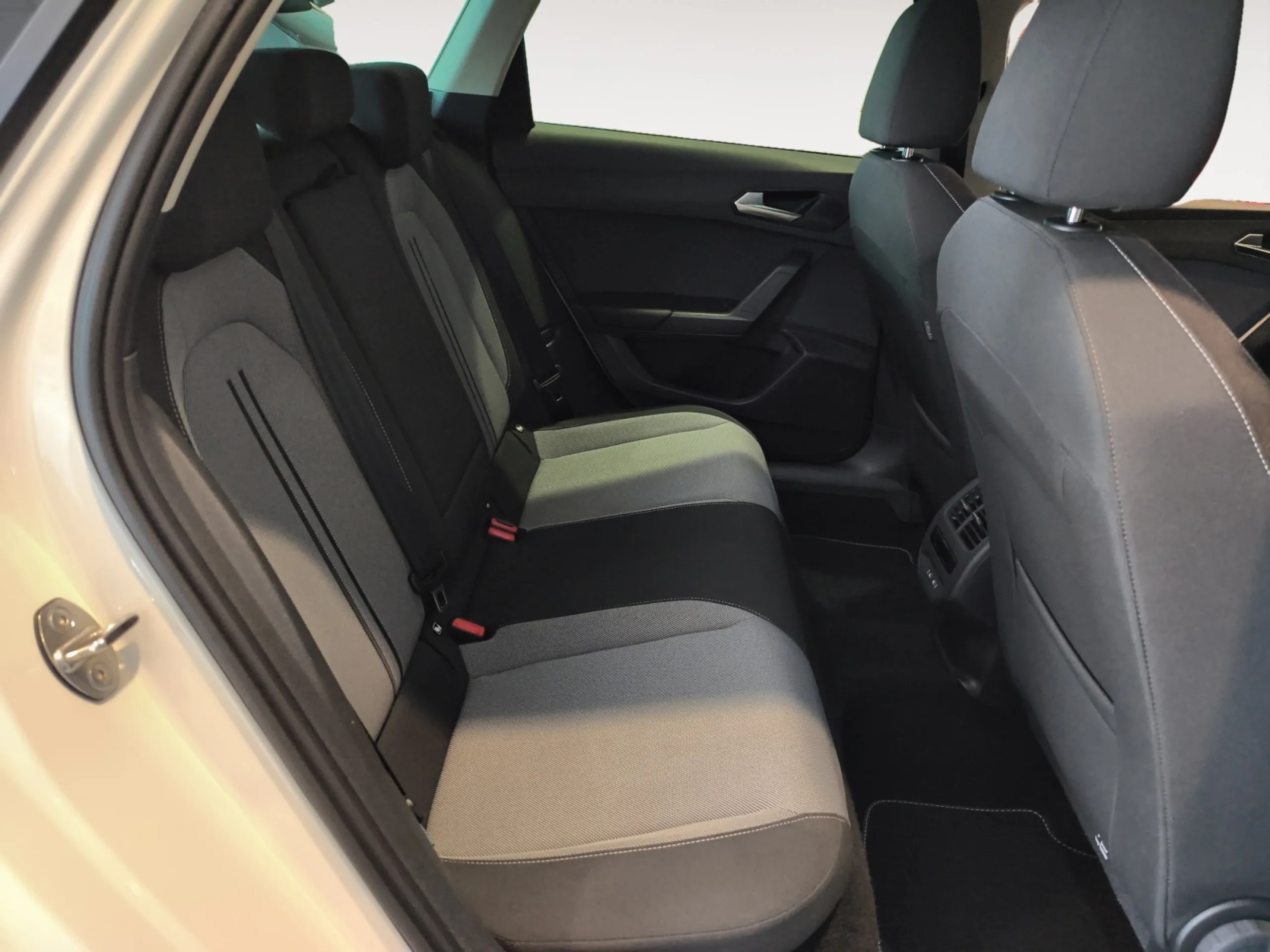 SEAT LEON 1.5 ETSI 85KW DSG STYLE 25 ANIVERSARIO - Foto 6