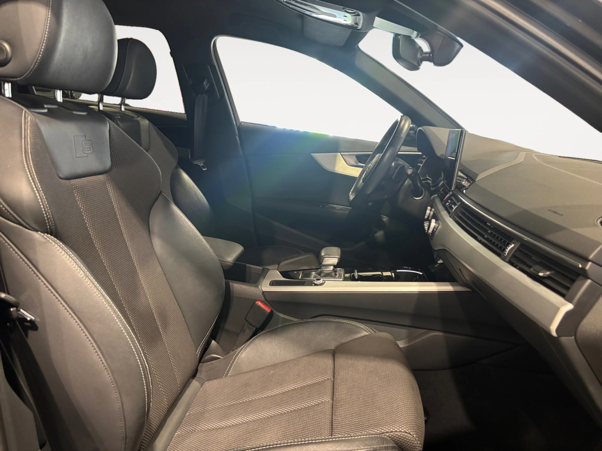 AUDI A4 AVANT BLACK LINE 35 TDI 120KW S TRONIC - Foto 5