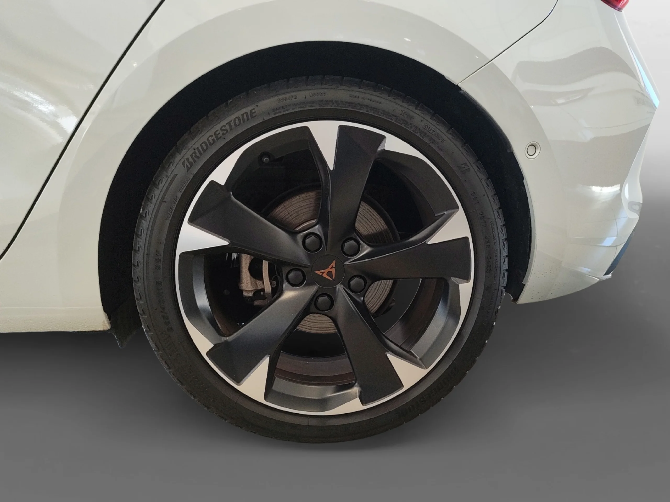 CUPRA LEON 1.5 TSI E HYBRID 150W (204CV) DSG - Foto 8