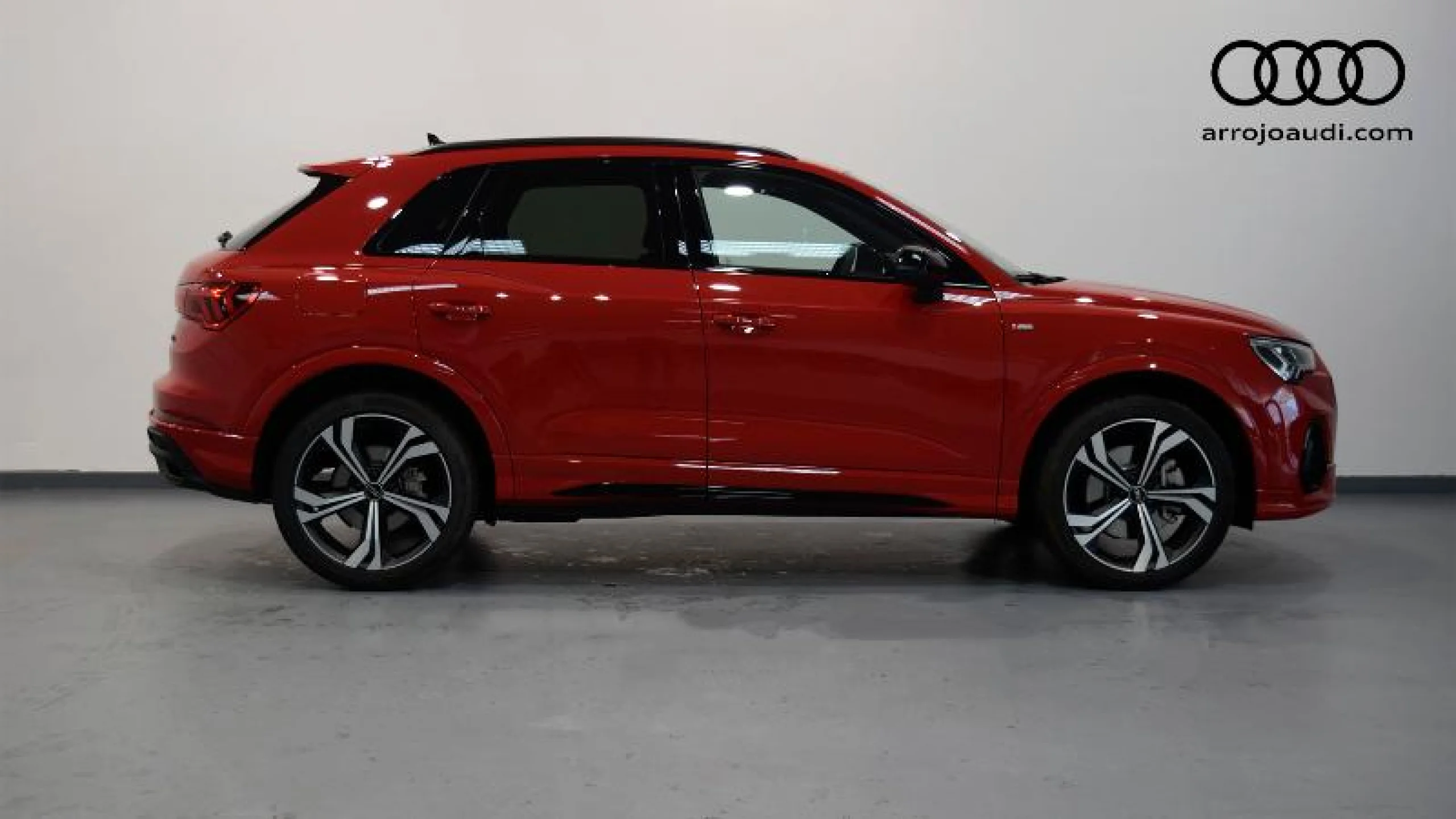 AUDI Q3 45 TFSI E 180KW S TRONIC BLACK LINE - Foto 3