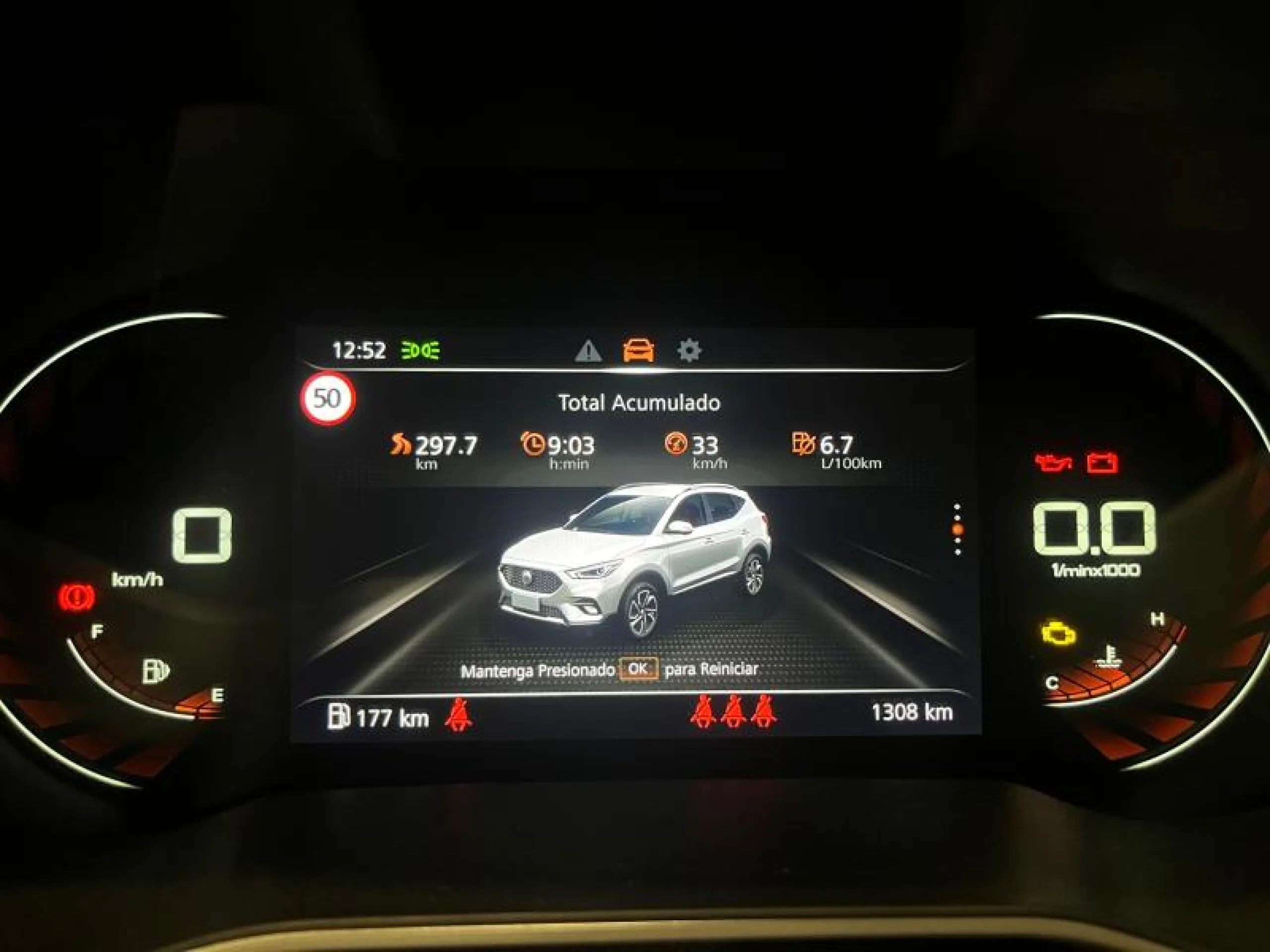 MG Zs 1.5 LUXURY - Foto 10