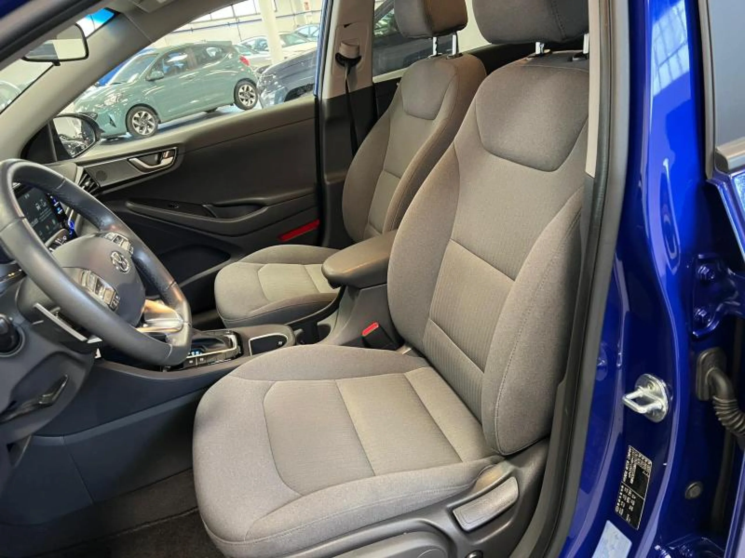 HYUNDAI IONIQ 1.6 GDI PHEV KLASS DCT - Foto 8