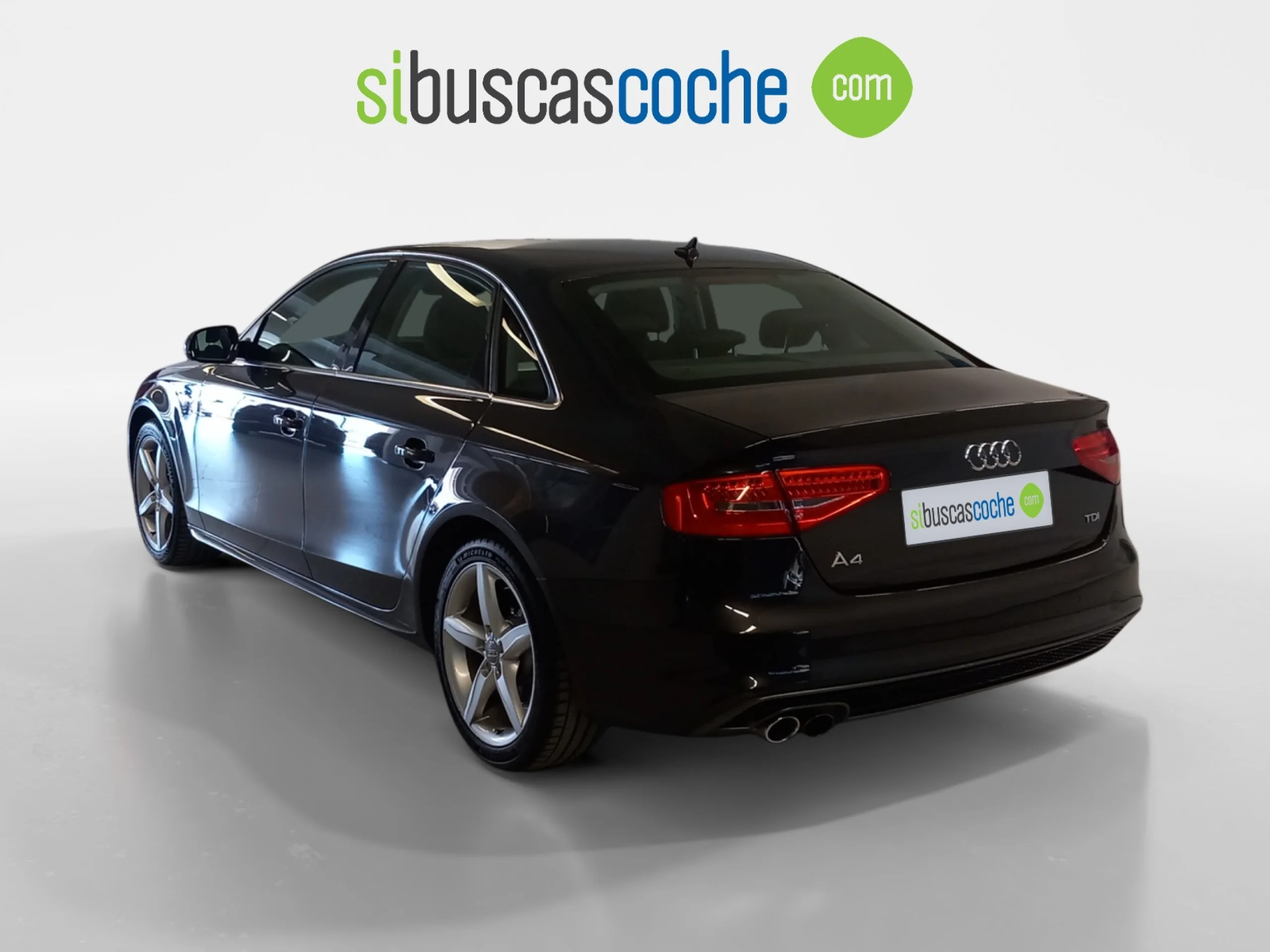 AUDI A4 2.0 TDI 150CV MULTITRONIC S LINE EDITION - Foto 2