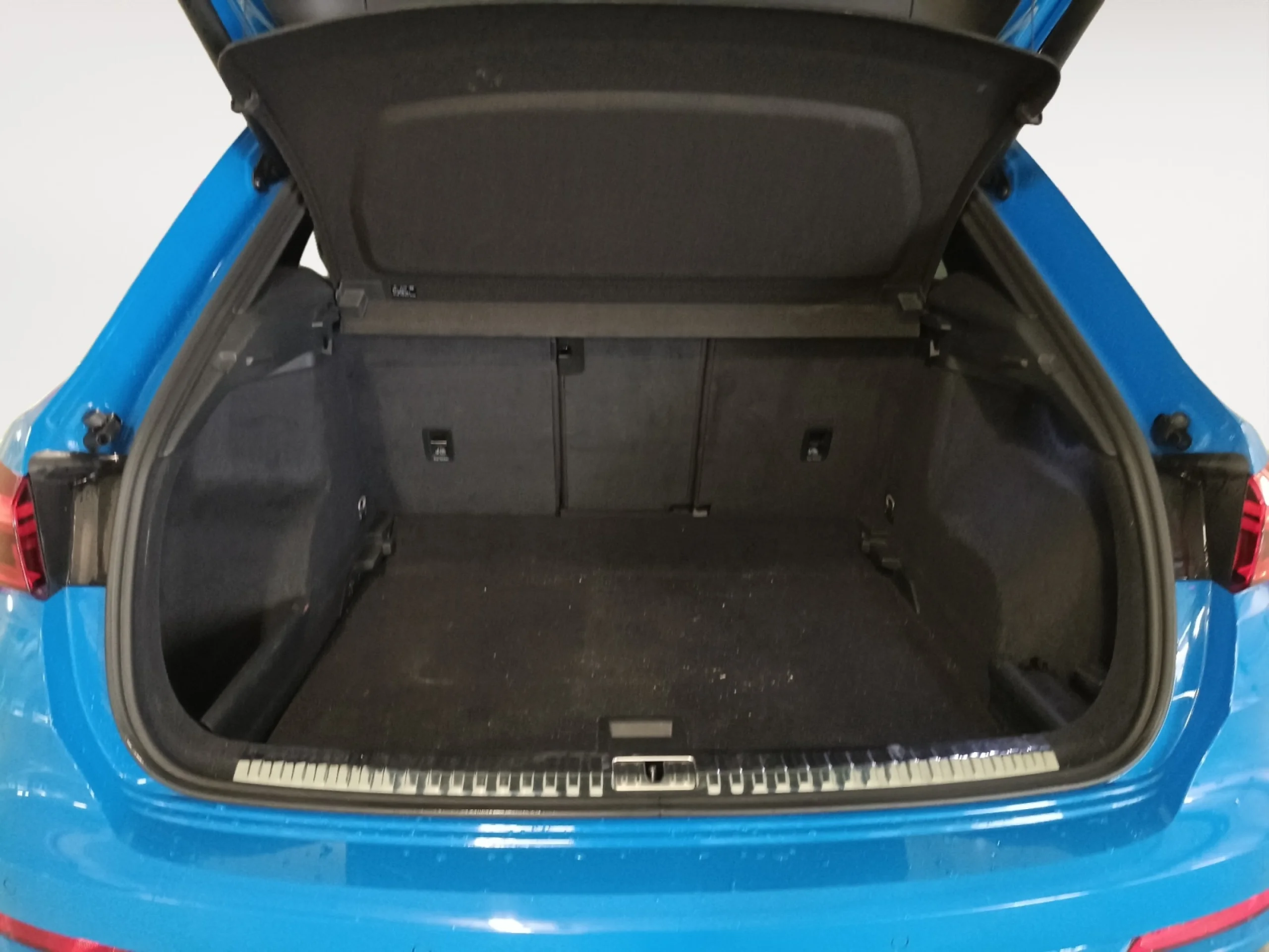 AUDI Q3 BLACK LINE 35 TDI 110KW (150CV) S TRONIC - Foto 7