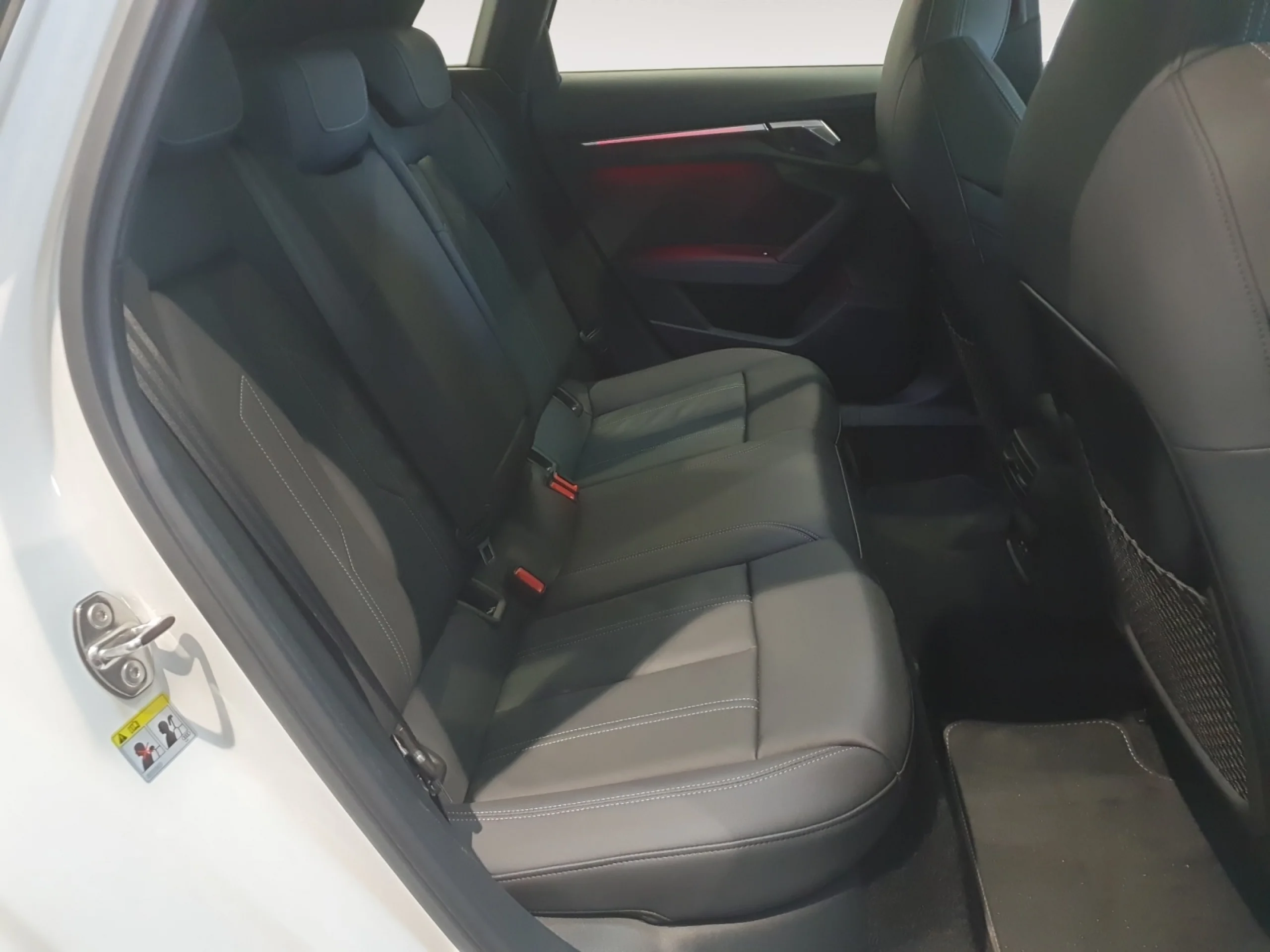 AUDI A3 SPORTBACK BLACK 45 TFSI E COMP S TRONIC - Foto 8