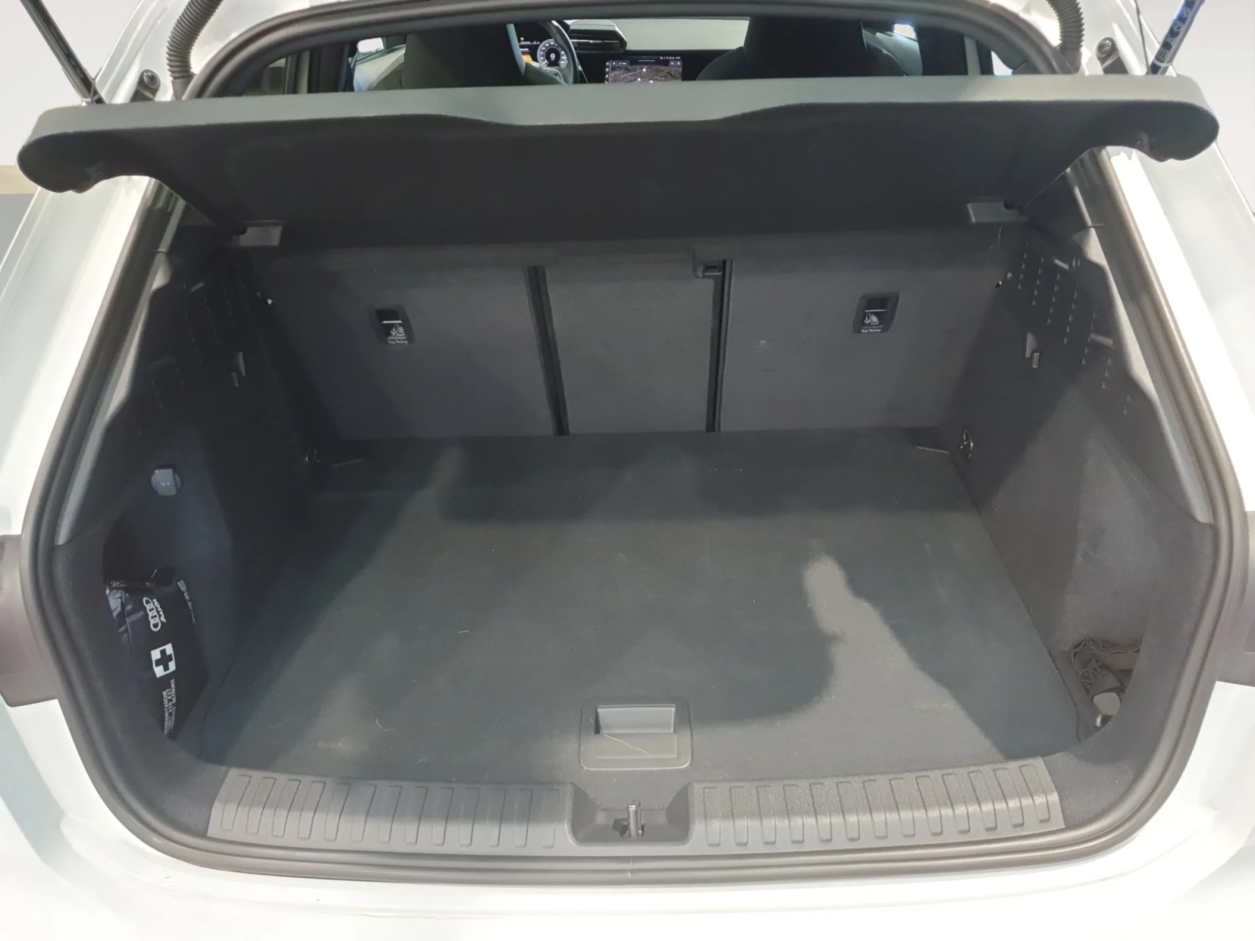 AUDI A3 SPORTBACK BLACK 45 TFSI E COMP S TRONIC - Foto 9