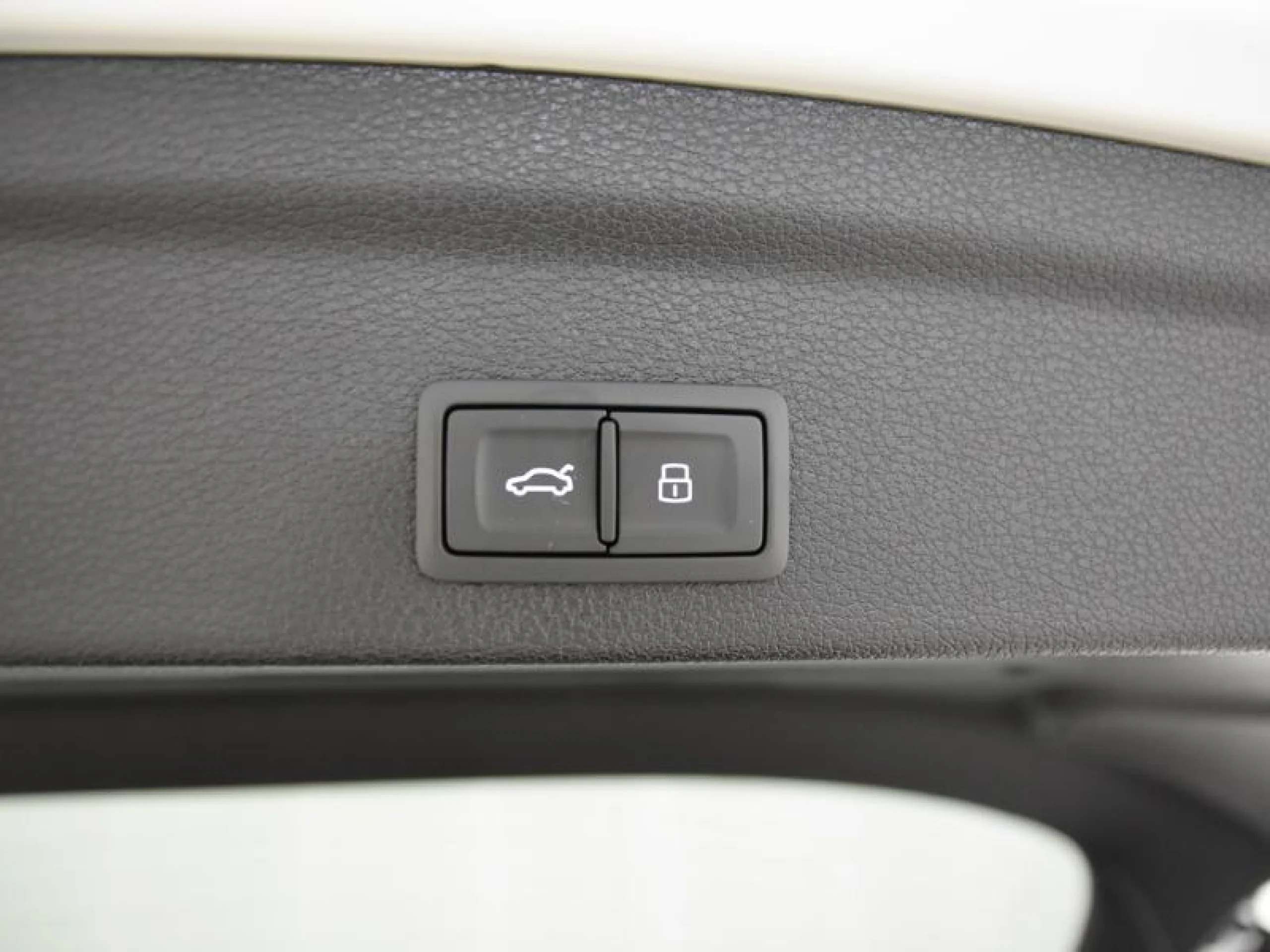 AUDI Q3 SPORTBACK BLACK LINE 35 TDI 110KW (150CV) S TRONIC - Foto 9