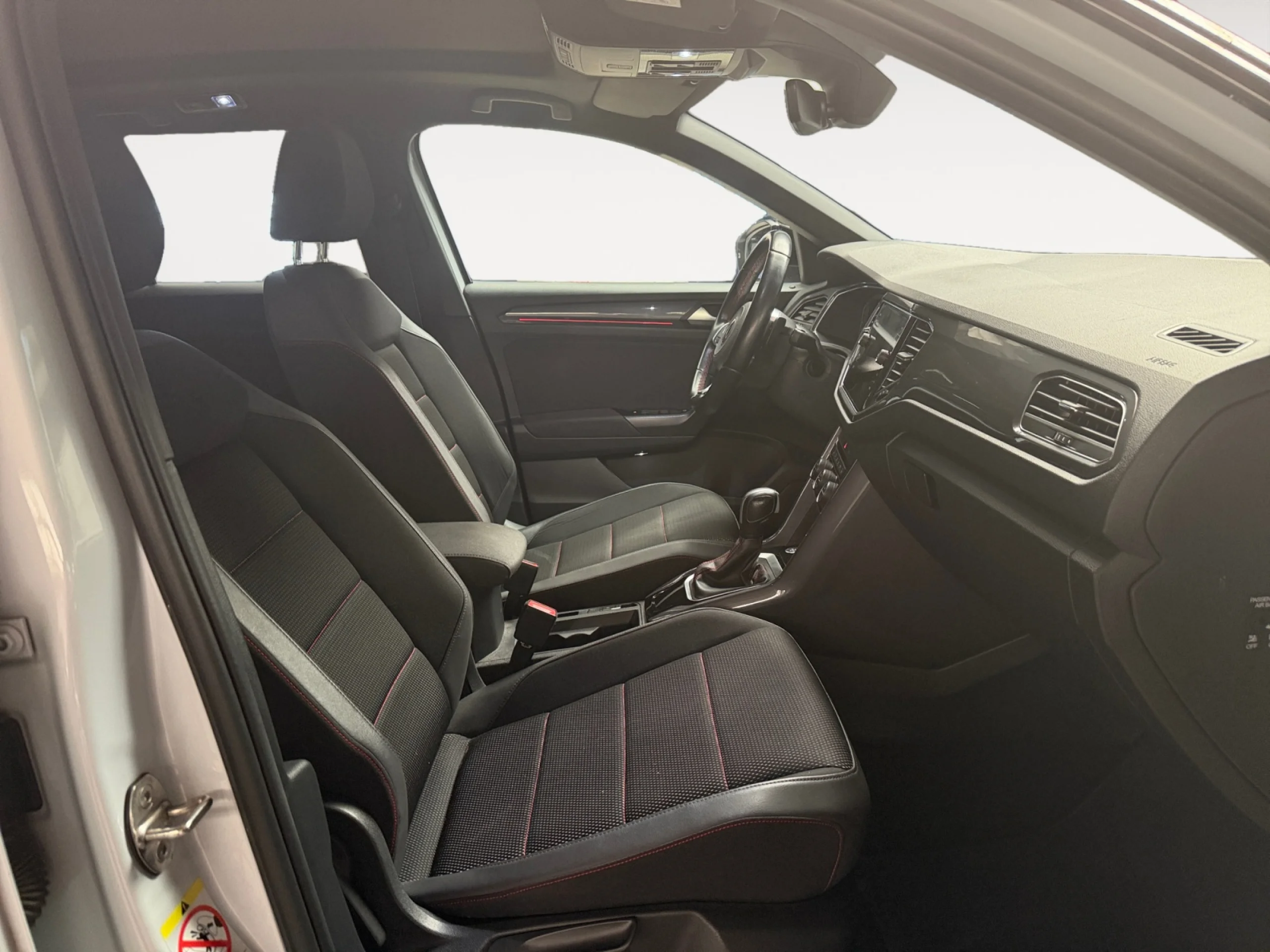 VOLKSWAGEN T ROC SPORT 1.5 TSI 110KW (150CV) DSG - Foto 5