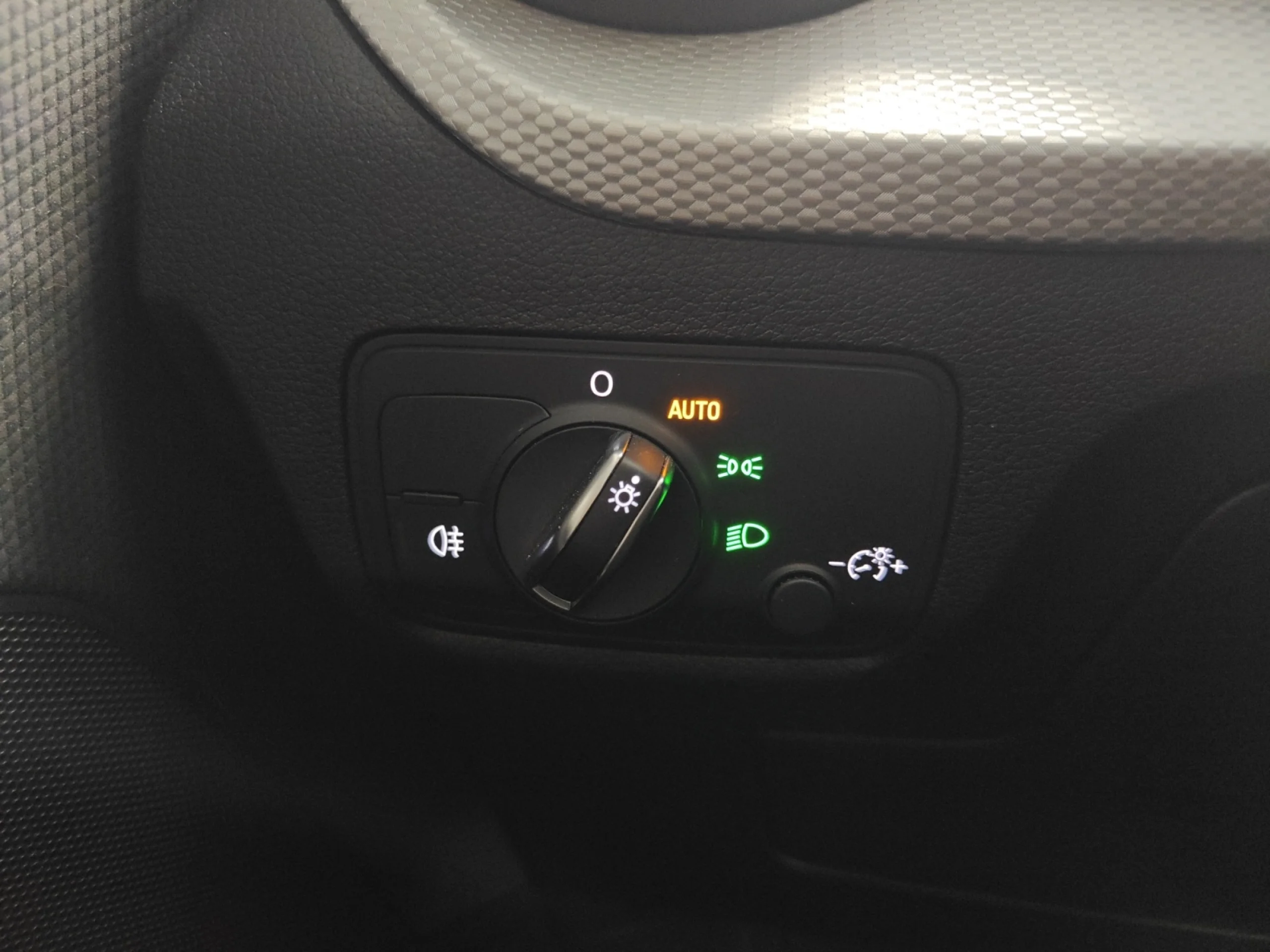 AUDI Q2 BLACK LINE 30 TDI 85KW (116CV) S TRONIC - Foto 15