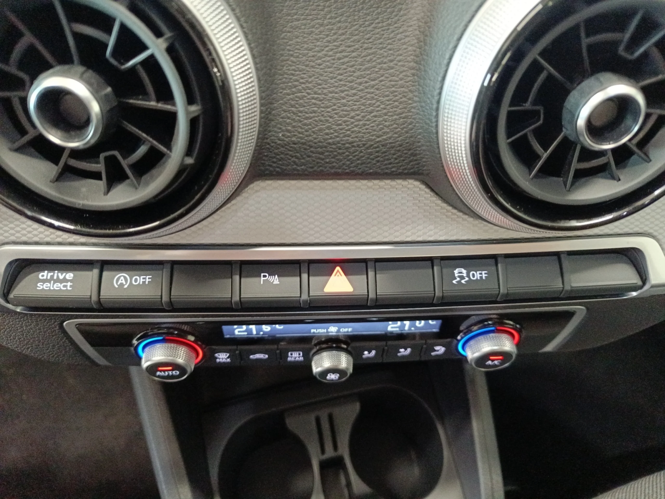 AUDI Q2 S LINE 30 TFSI 85KW (116CV) - Foto 13