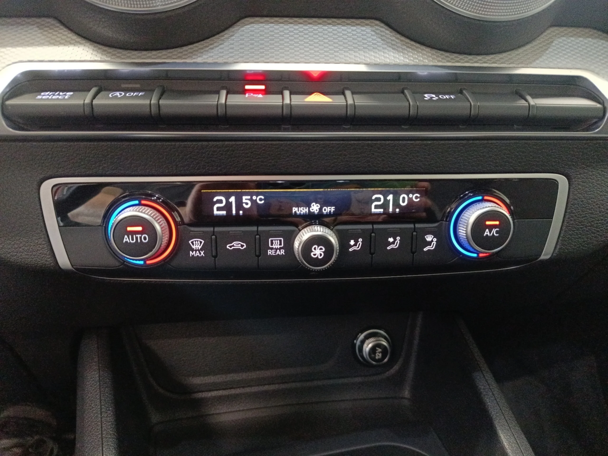 AUDI Q2 S LINE 30 TFSI 85KW (116CV) - Foto 18