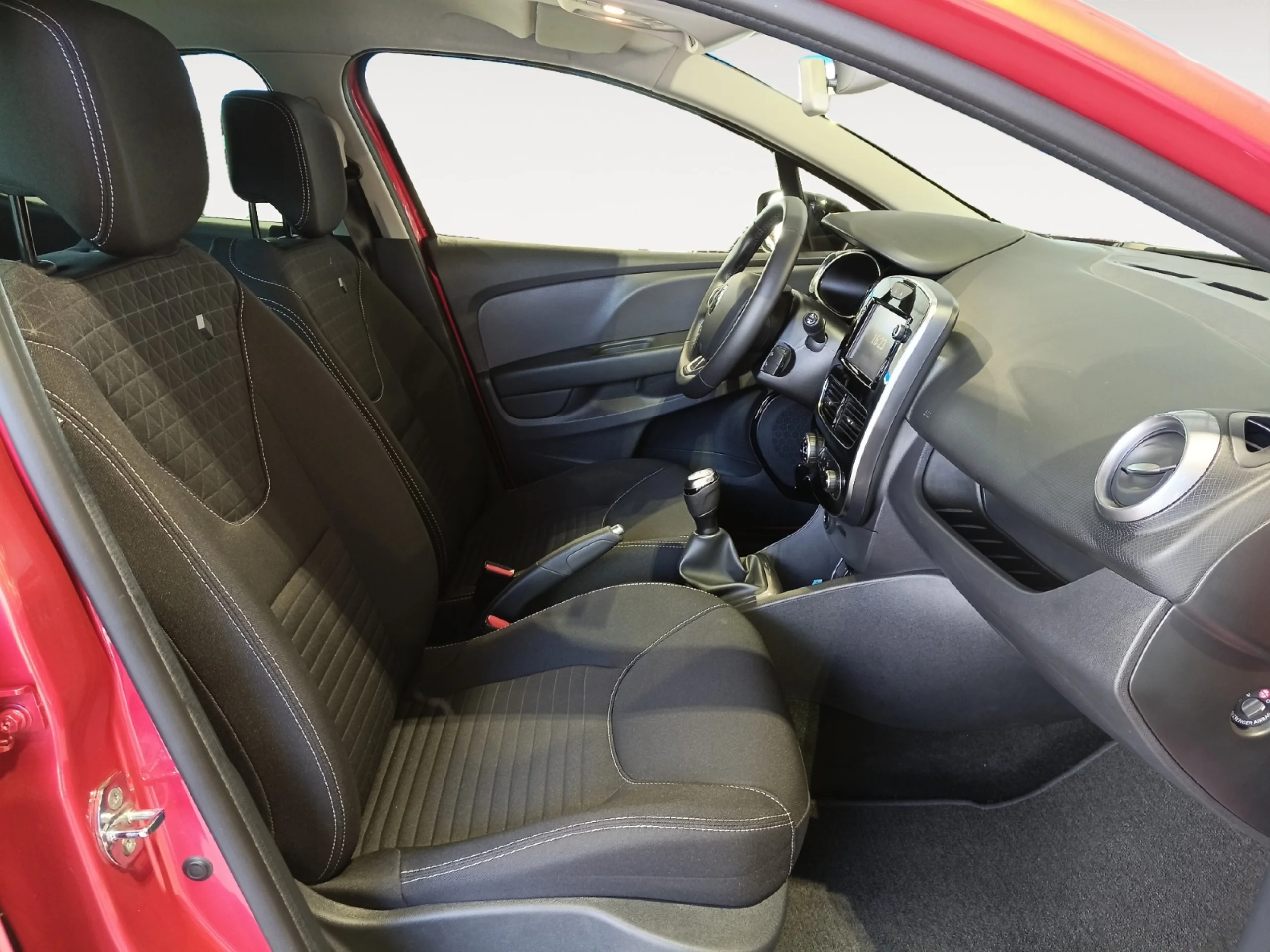 RENAULT CLIO LIFE 1.2 16V 55KW (75CV) - Foto 5