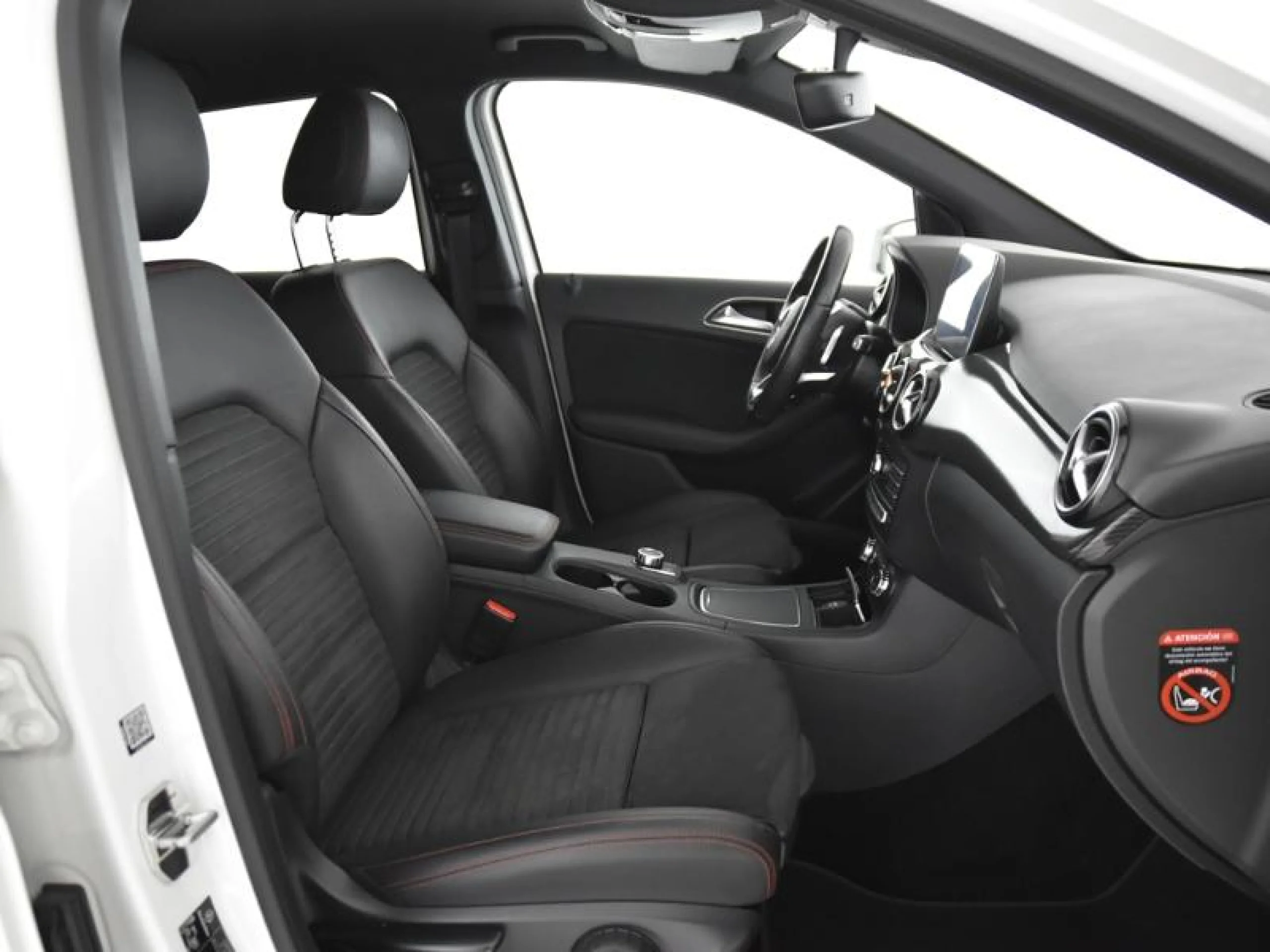 MERCEDES-BENZ CLASE B B 200 D 4MATIC - Foto 5