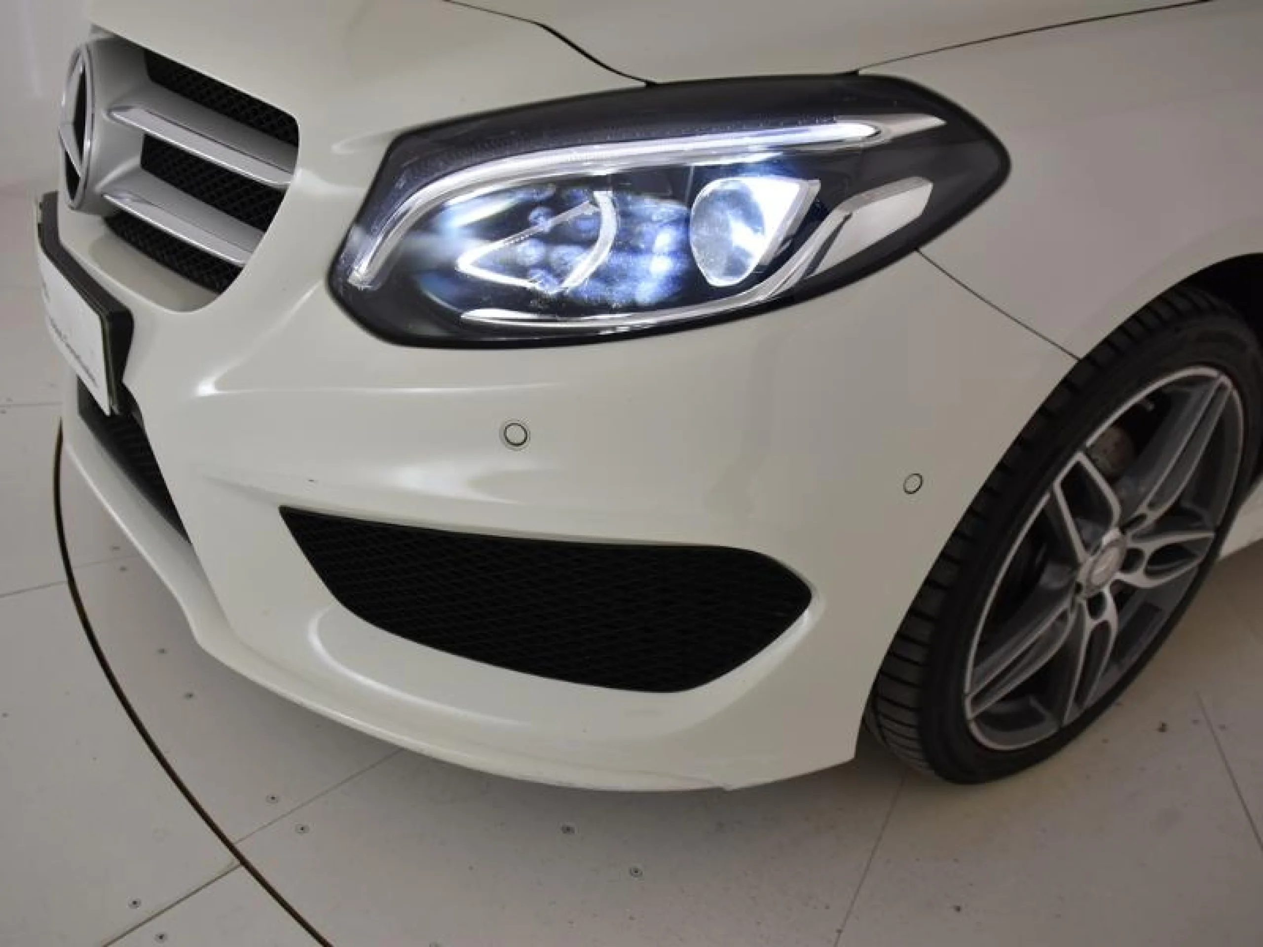 MERCEDES-BENZ CLASE B B 200 D 4MATIC - Foto 20