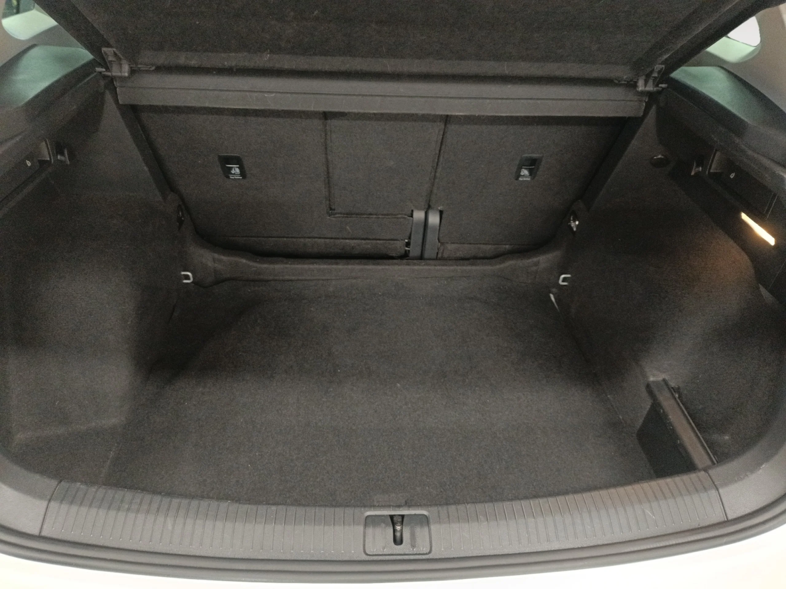 VOLKSWAGEN TIGUAN LIFE 2.0 TDI 110KW (150CV) DSG - Foto 7