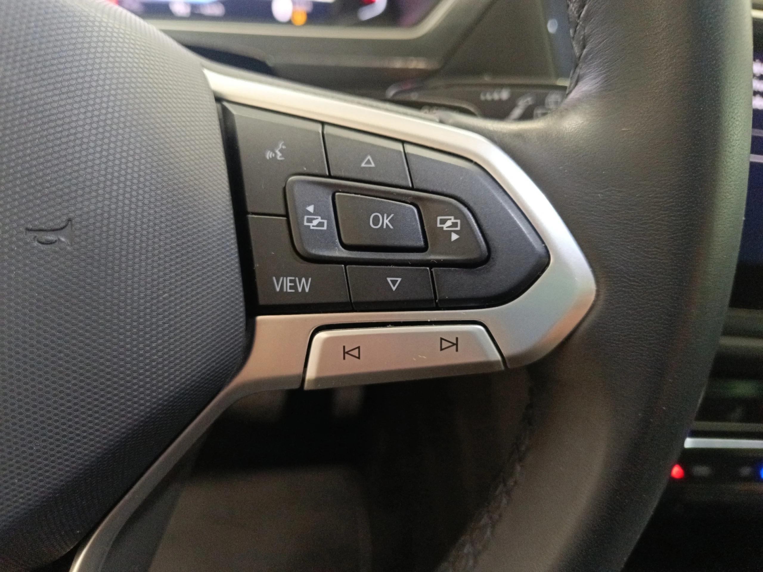 VOLKSWAGEN TIGUAN LIFE 2.0 TDI 110KW (150CV) DSG - Foto 10