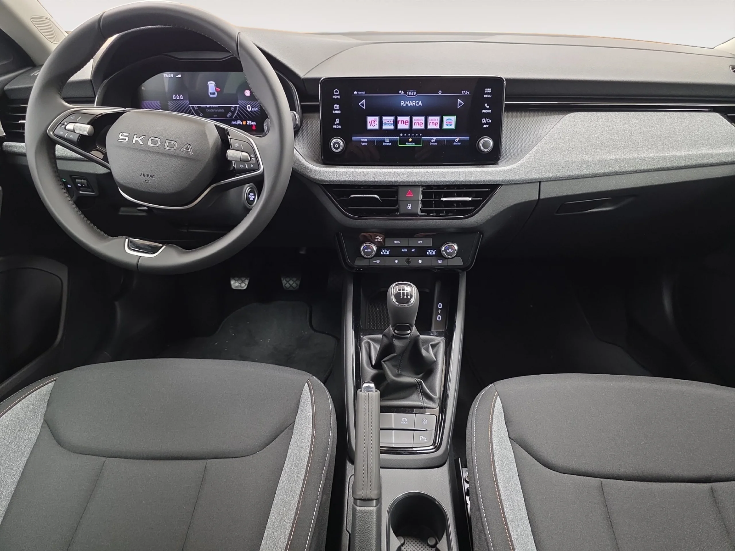 SKODA SCALA 1.5 TSI 110 KW (150 CV) SELECTION - Foto 4