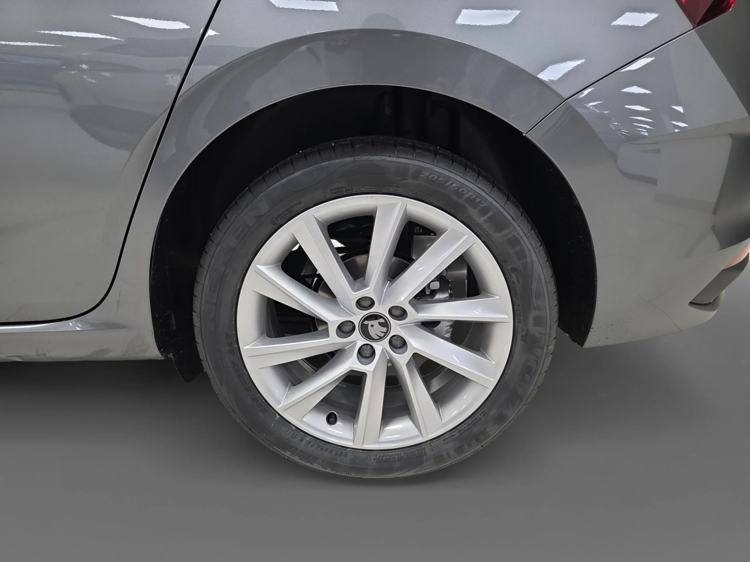 SKODA SCALA 1.5 TSI 110 KW (150 CV) SELECTION - Foto 8