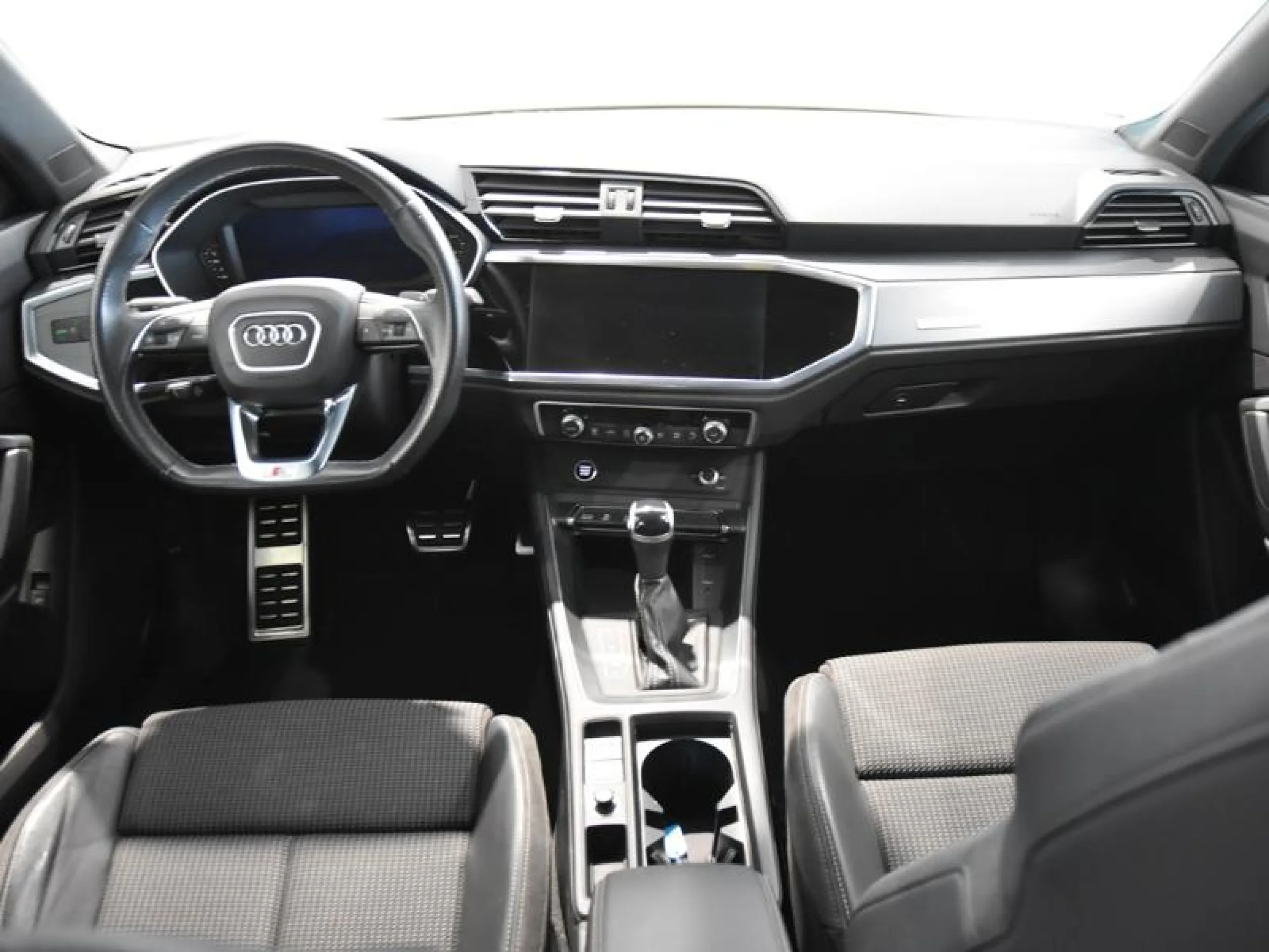 AUDI Q3 BLACK LINE 35 TDI 110KW (150CV) S TRONIC - Foto 4