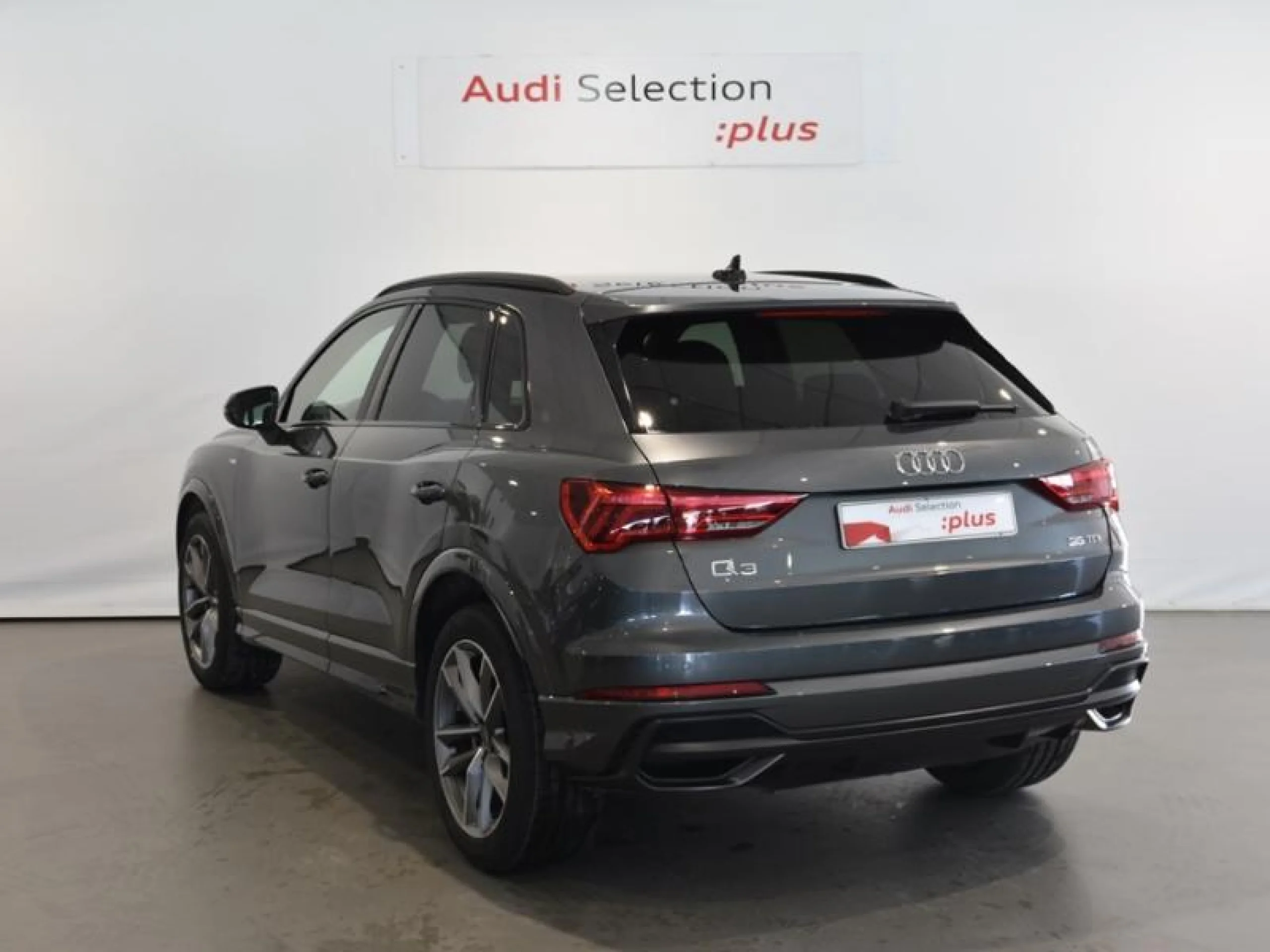 AUDI Q3 BLACK LINE 35 TDI 110KW (150CV) S TRONIC - Foto 2
