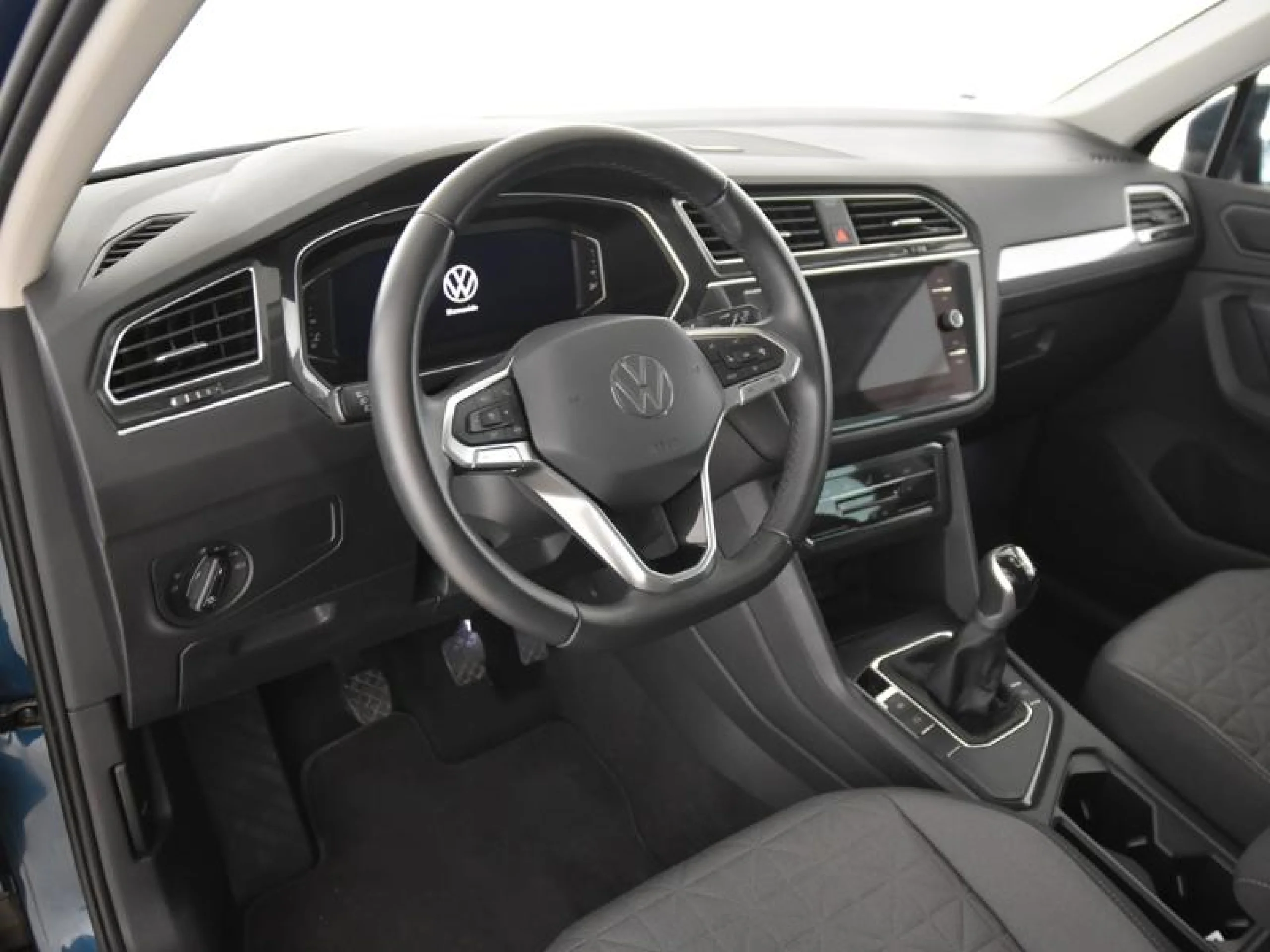 VOLKSWAGEN TIGUAN LIFE 1.5 TSI 110KW (150CV) - Foto 10