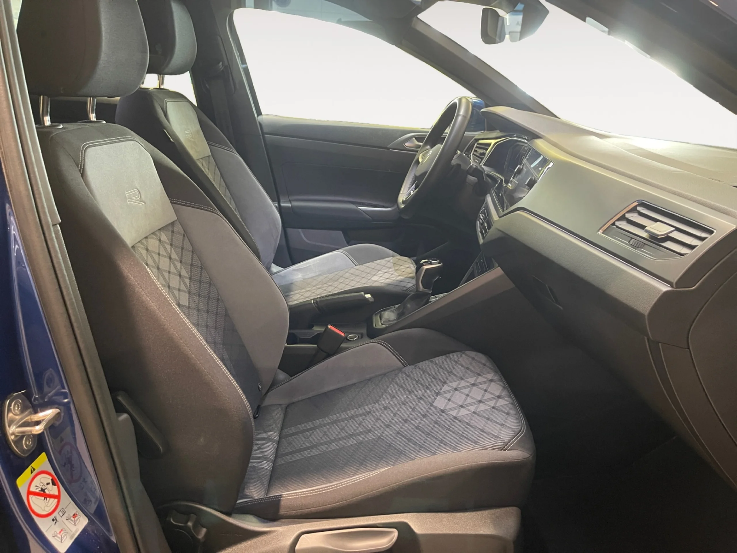 VOLKSWAGEN TAIGO R LINE 1.0 TSI 81KW (110CV) DSG - Foto 5