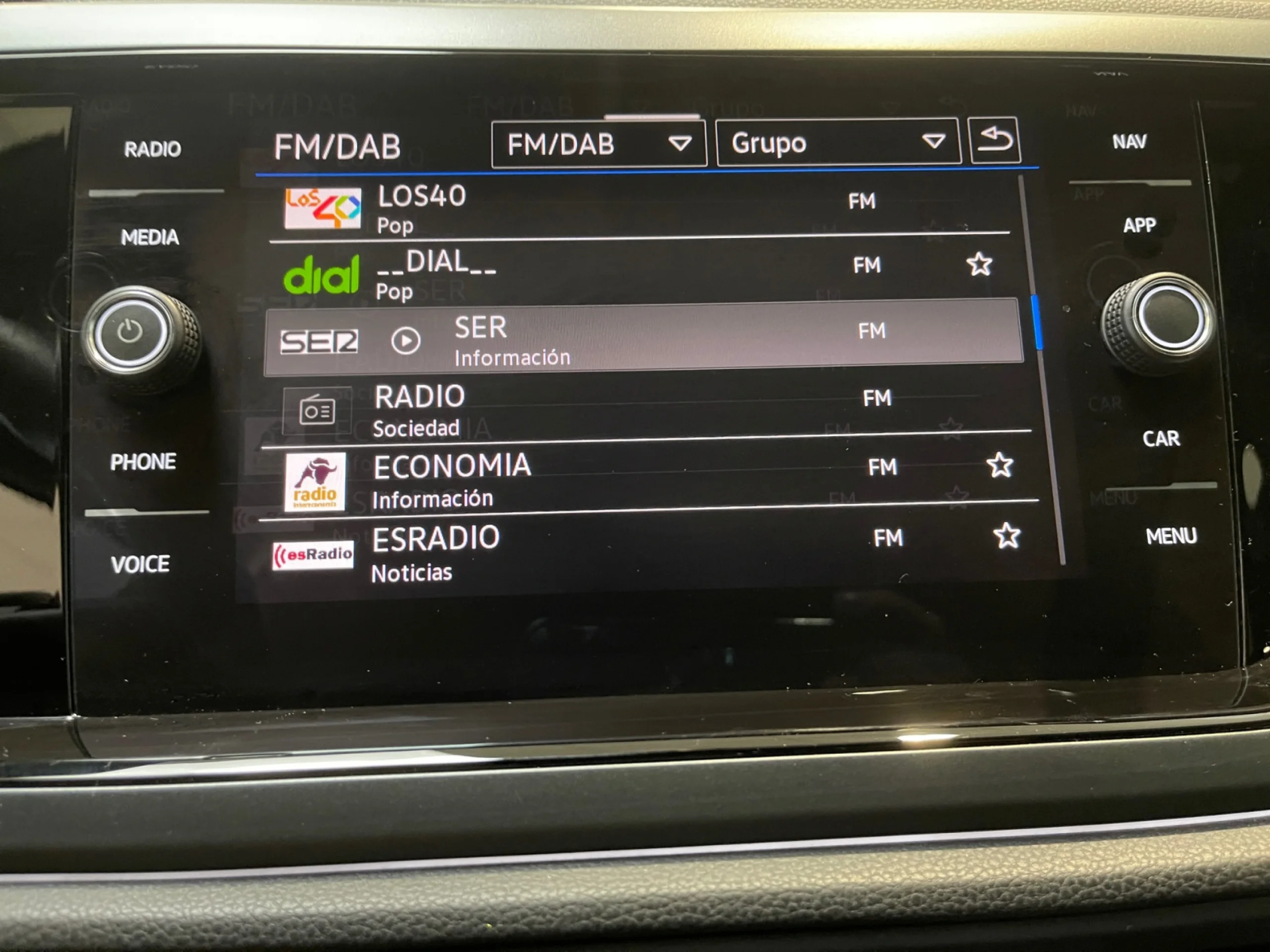 VOLKSWAGEN TAIGO R LINE 1.0 TSI 81KW (110CV) DSG - Foto 17