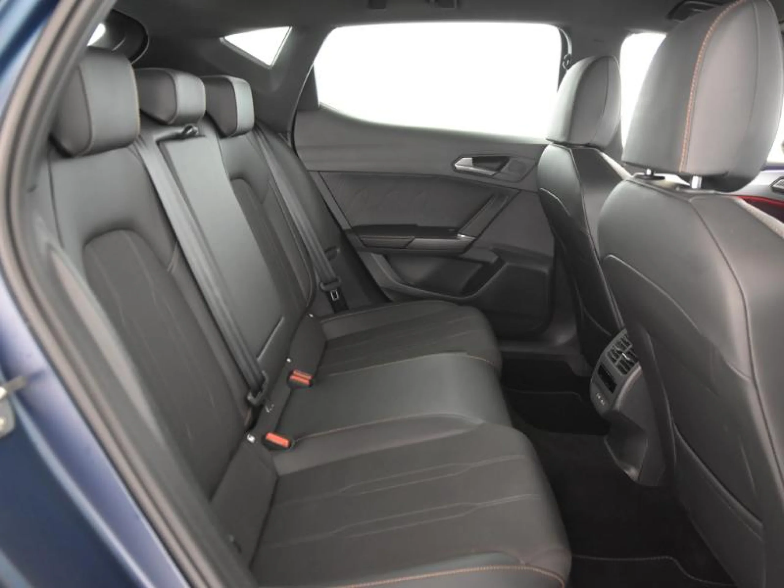 CUPRA LEON 1.5 ETSI 110KW 150CV) DSG - Foto 6