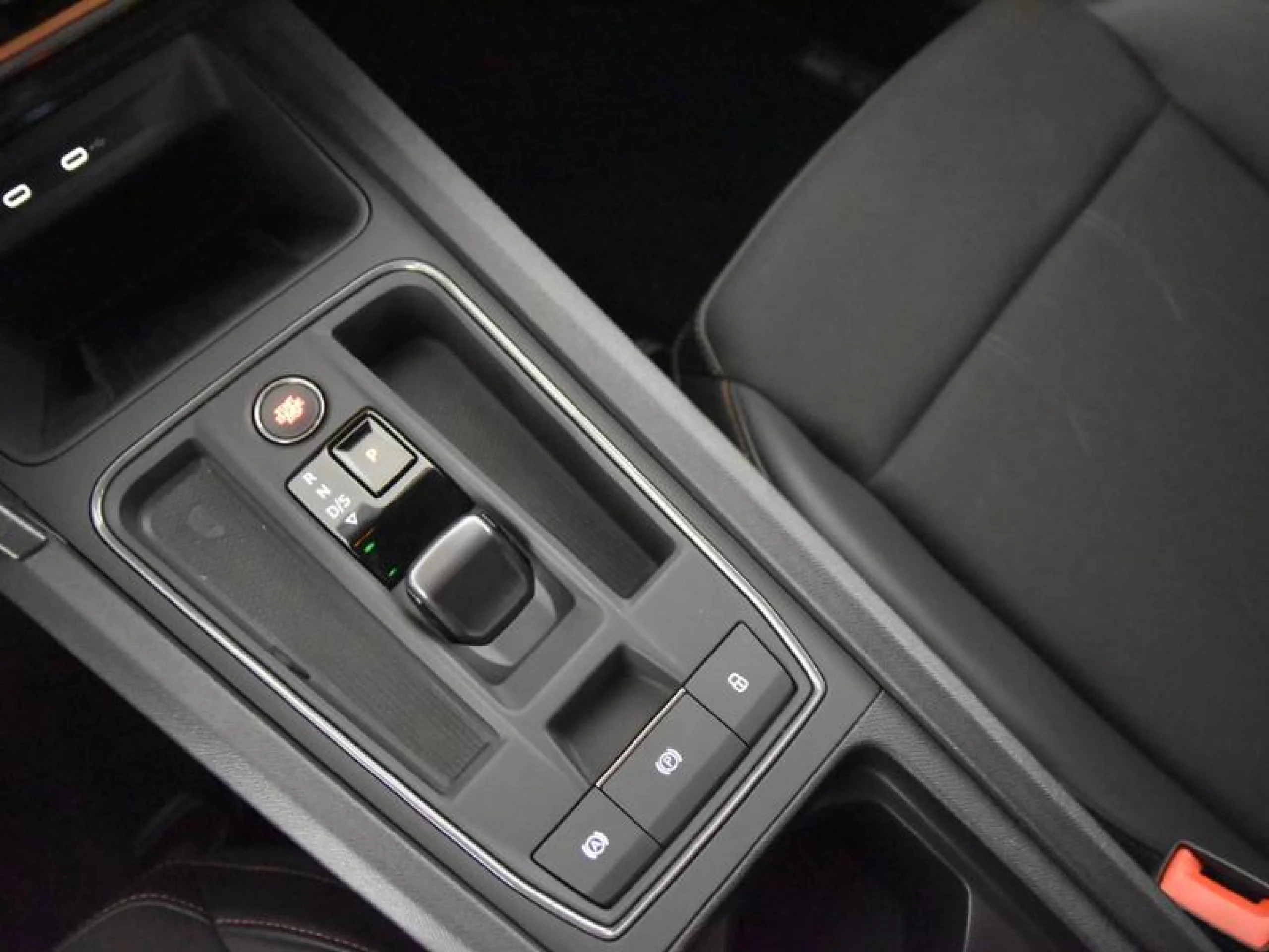 CUPRA LEON 1.5 ETSI 110KW 150CV) DSG - Foto 10