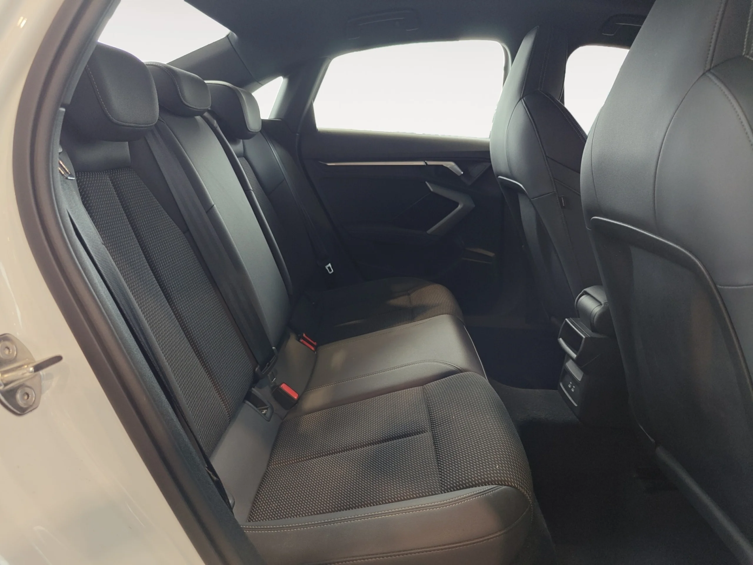 AUDI A3 SEDAN S LINE 35 TDI 110KW S TRONIC - Foto 6