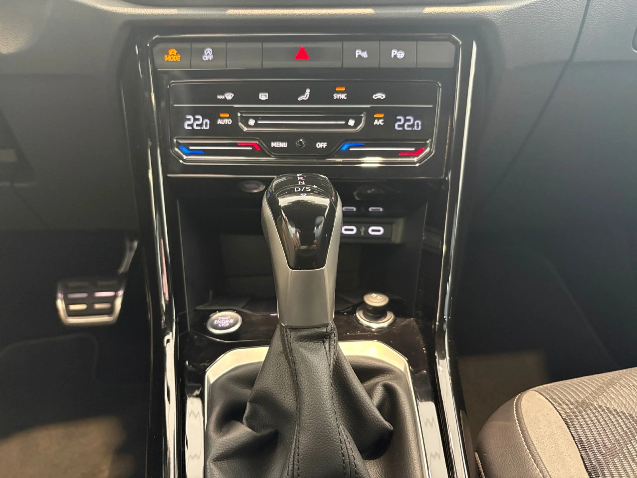 VOLKSWAGEN T ROC T ROC R LINE 2.0 TDI 110 KW (150 CV)  AUTOM TICO DSG 7 VEL. - Foto 19
