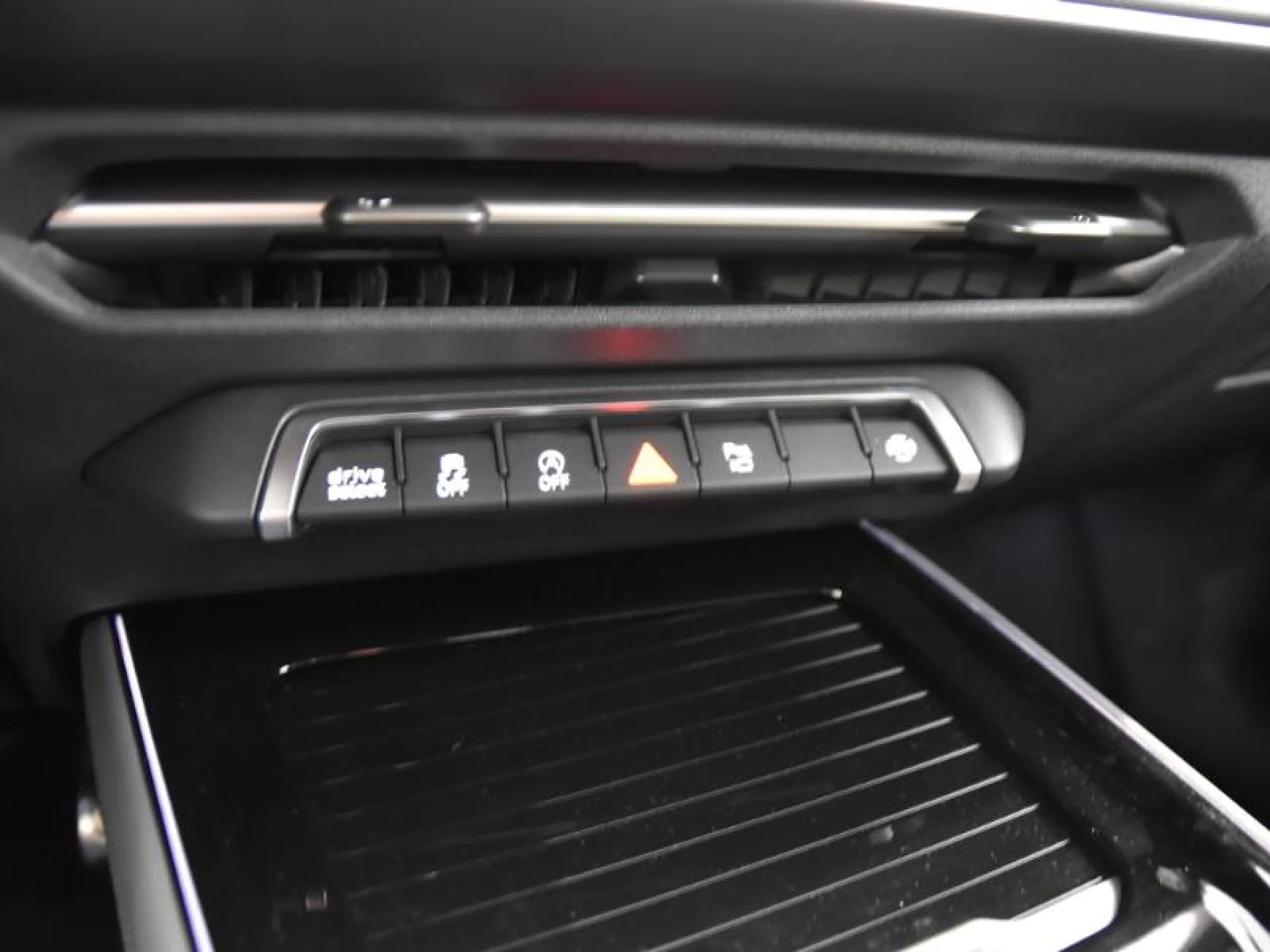 AUDI Q3 Q3 SUV LAUNCH EDITION TDI  110 KW S TRONIC - Foto 12