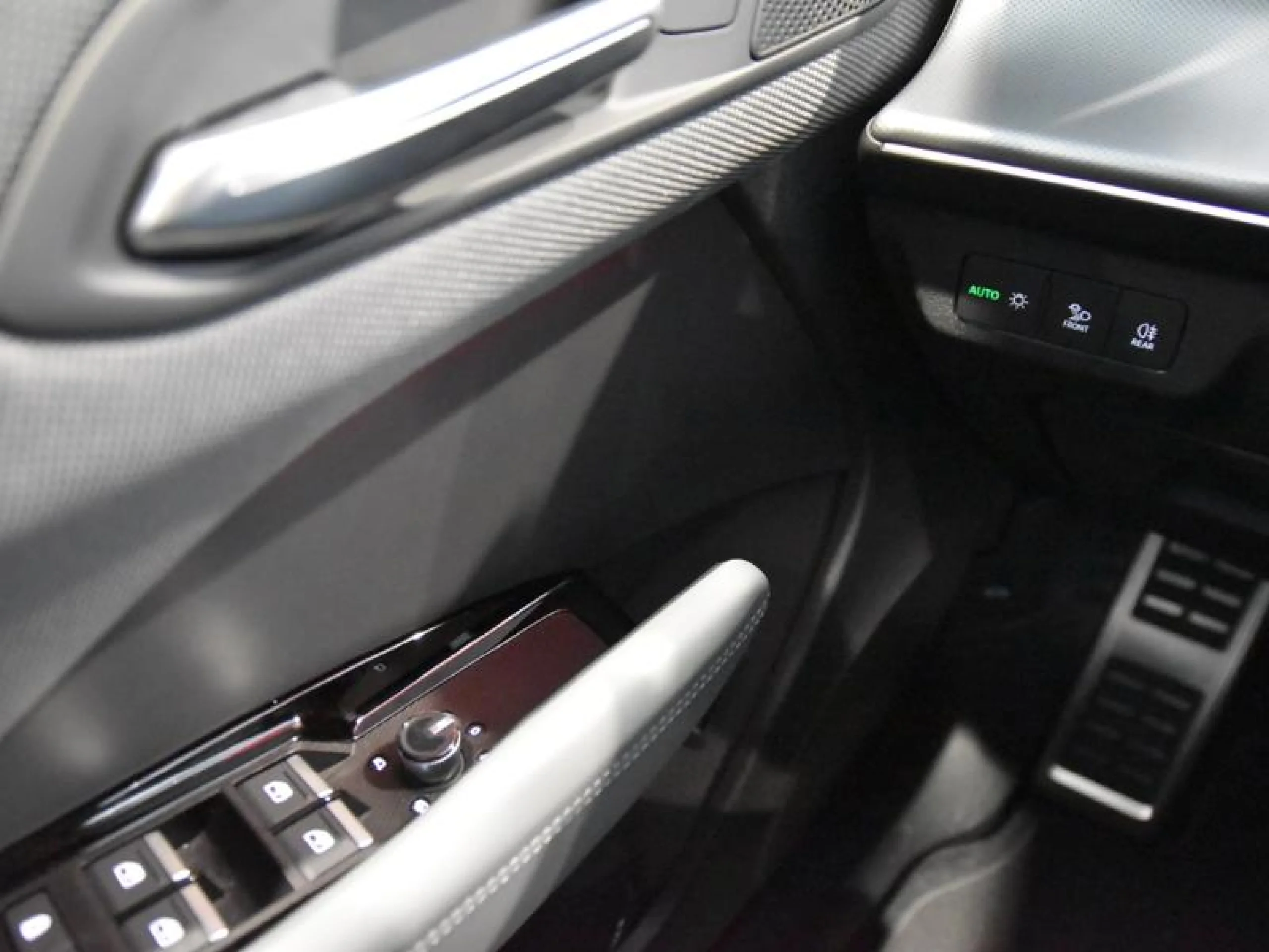 AUDI Q3 Q3 SUV LAUNCH EDITION TDI  110 KW S TRONIC - Foto 19