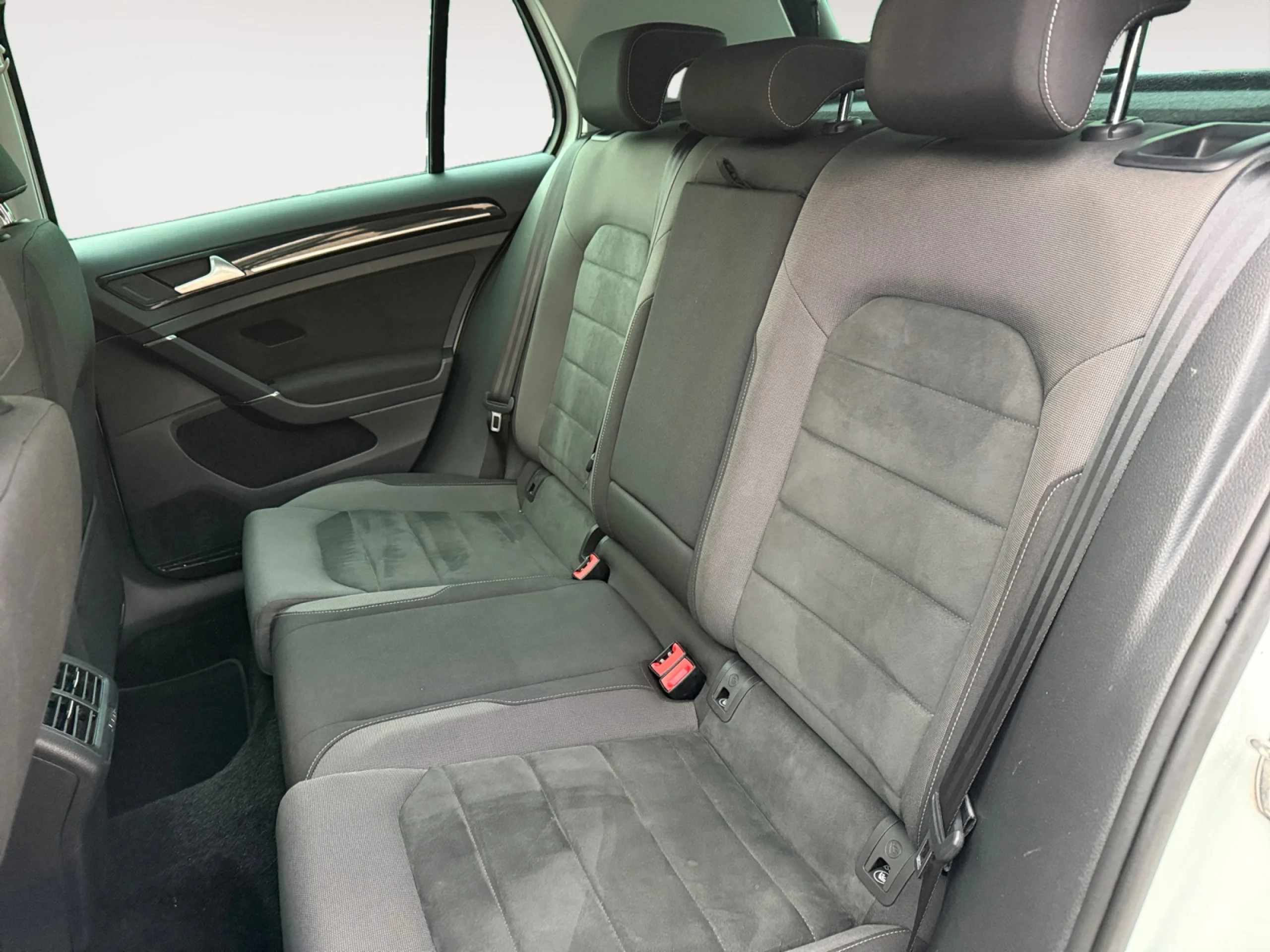 VOLKSWAGEN GOLF SPORT 1.5 TSI 110KW (150CV) - Foto 6