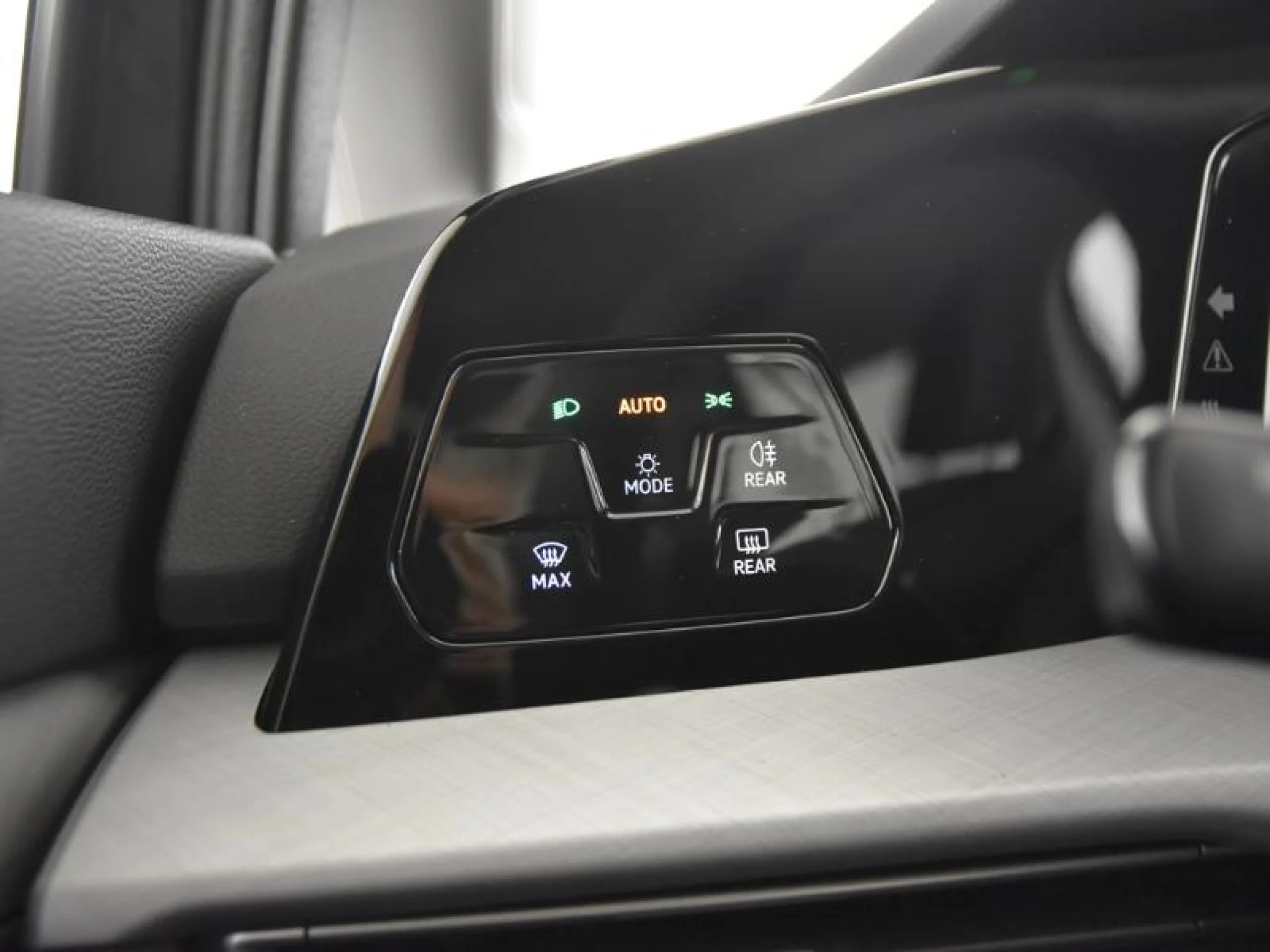 VOLKSWAGEN GOLF GOLF MATCH 1.5 TSI EHYBRID 110 KW (150 CV) / 80 KW (110 CV)  AUTOM TICO DSG 6 VEL. - Foto 17