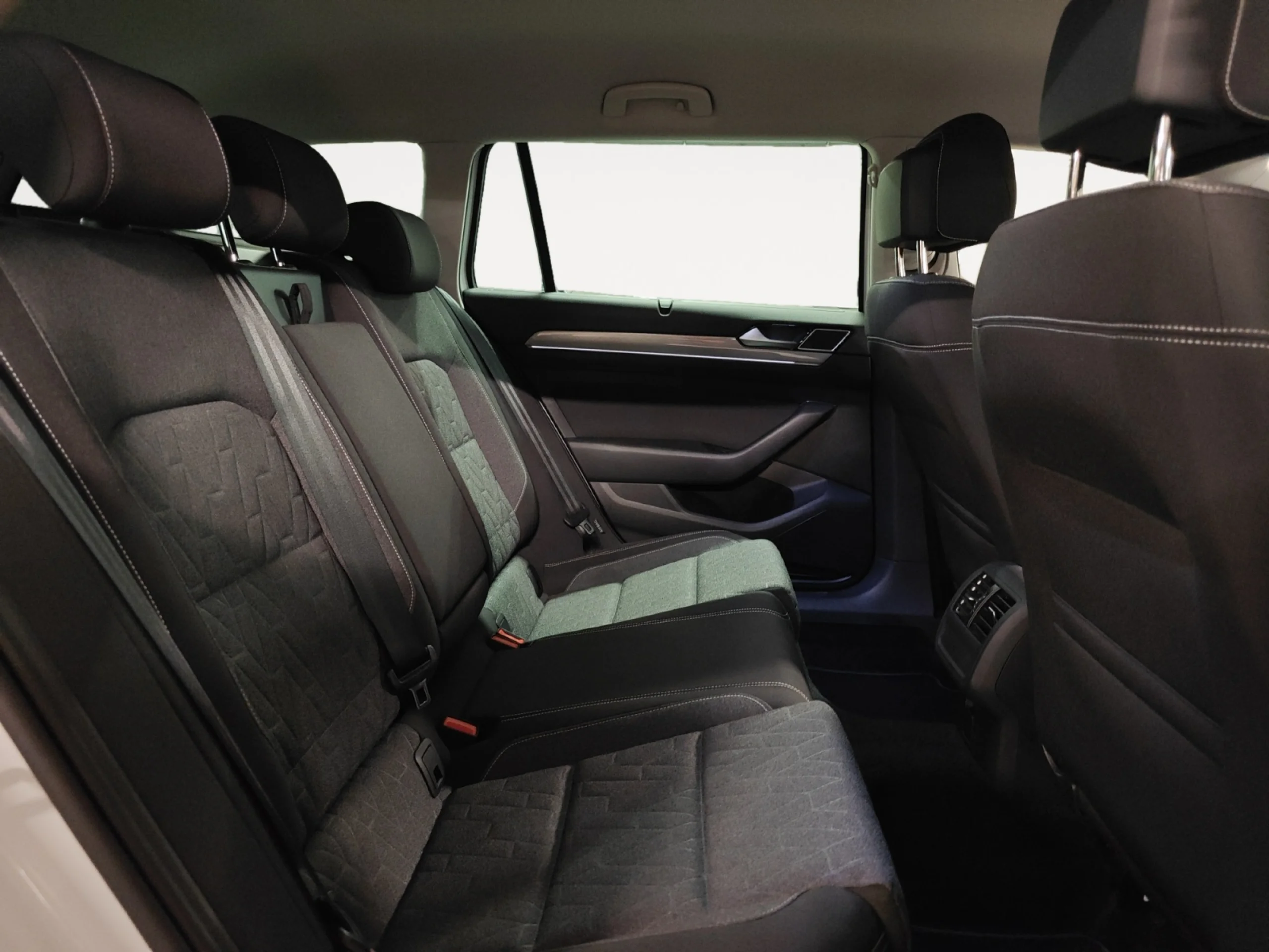 VOLKSWAGEN PASSAT VARIANT EXECUTIVE 1.5 TSI 110KW DSG - Foto 6