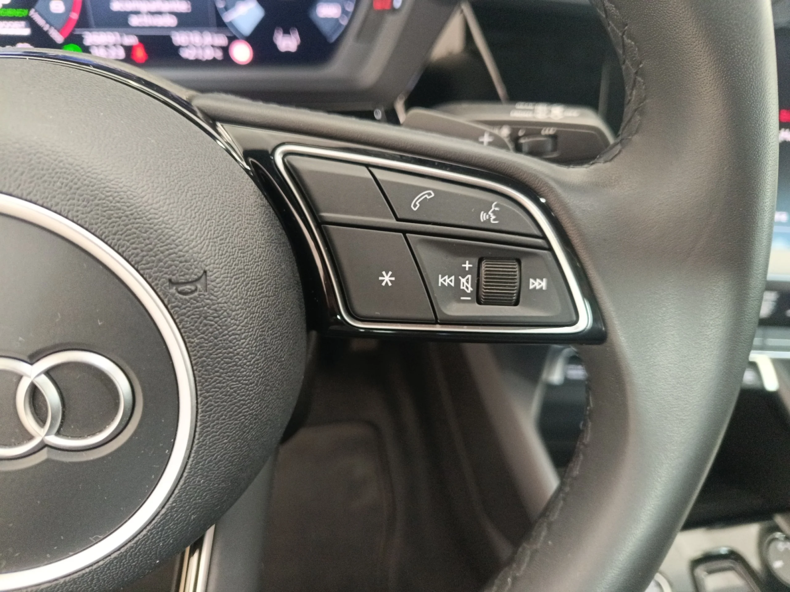 AUDI A3 ALLSTREET ADVANCED 40 TFSI E 150KW S TRO - Foto 10