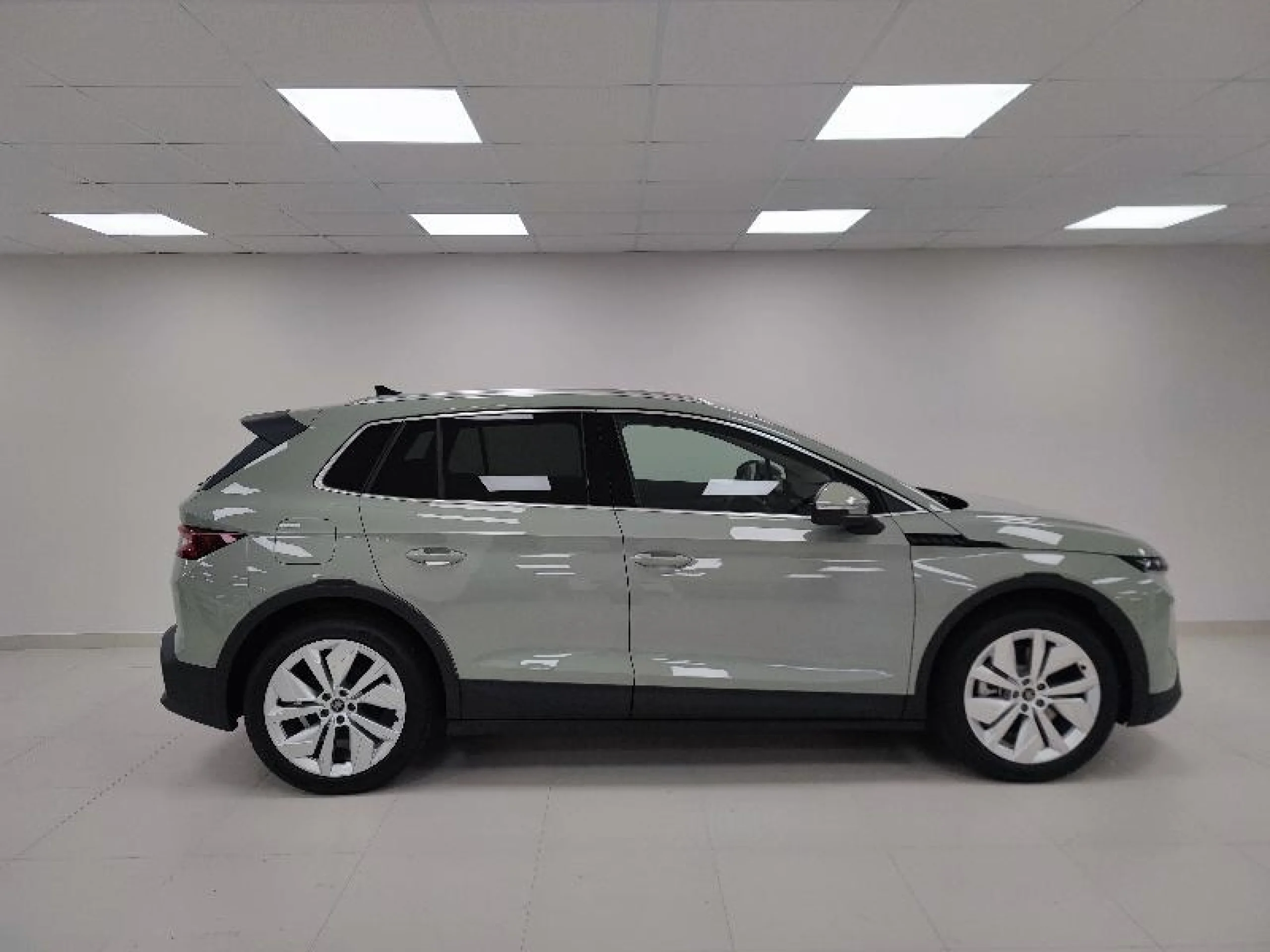 SKODA ELROQ 210 KW ( CV) 82 KWH (77 KWH NETA) - Foto 3