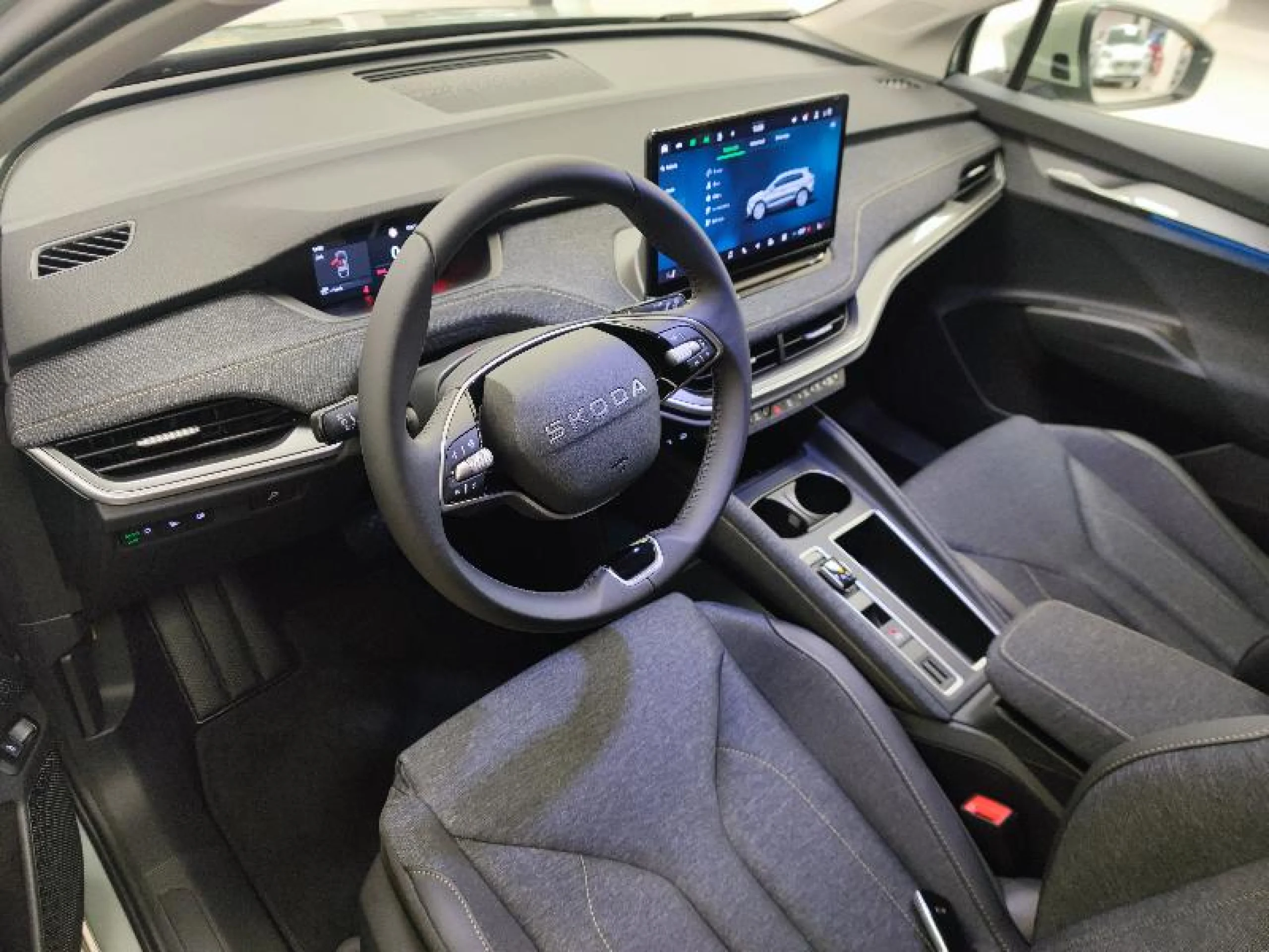 SKODA ELROQ 210 KW ( CV) 82 KWH (77 KWH NETA) - Foto 9